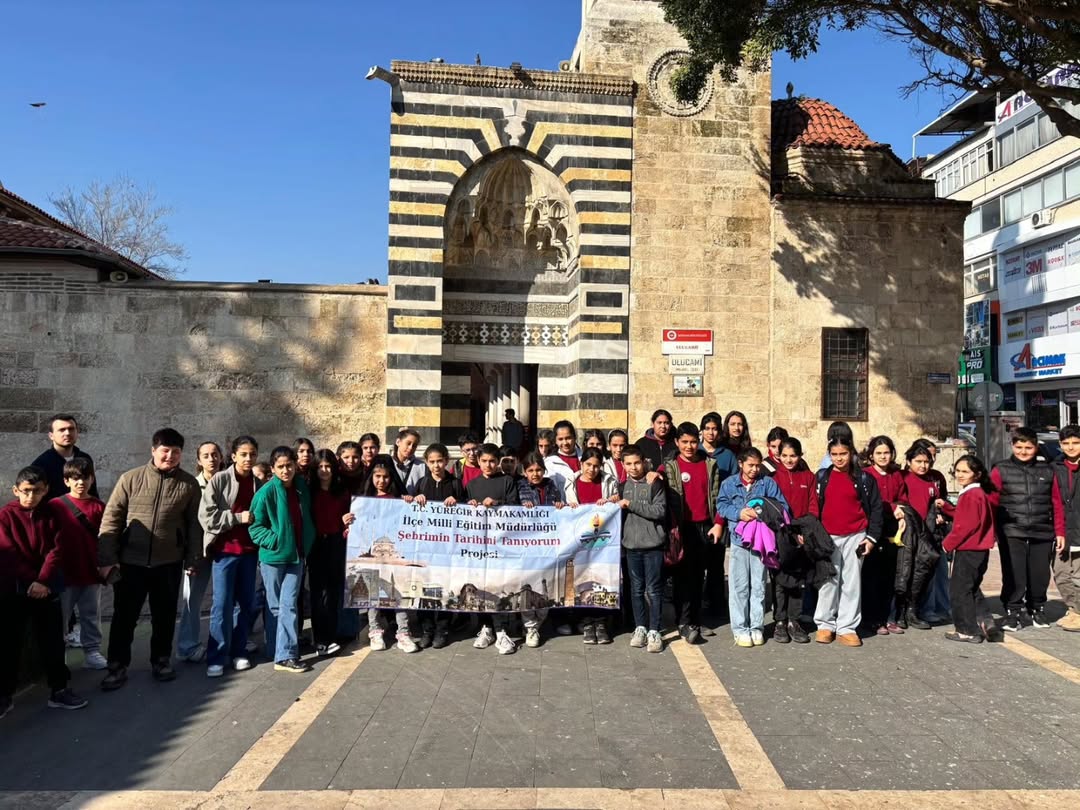 Yüreğirli öğrenciler “Şehrimin Tarihini Tanıyorum” projesiyle Adana’yı keşfetti