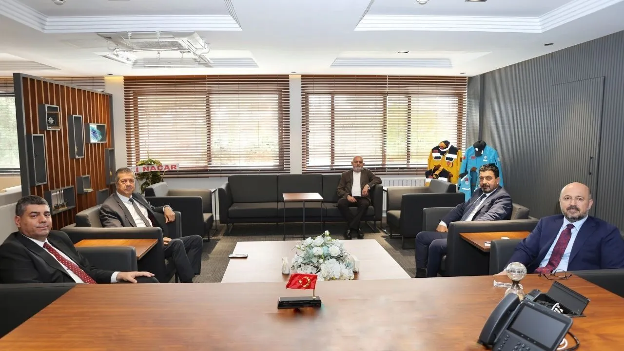 Karataş heyetinden İl Sağlık Müdürü Nacar’a ziyaret