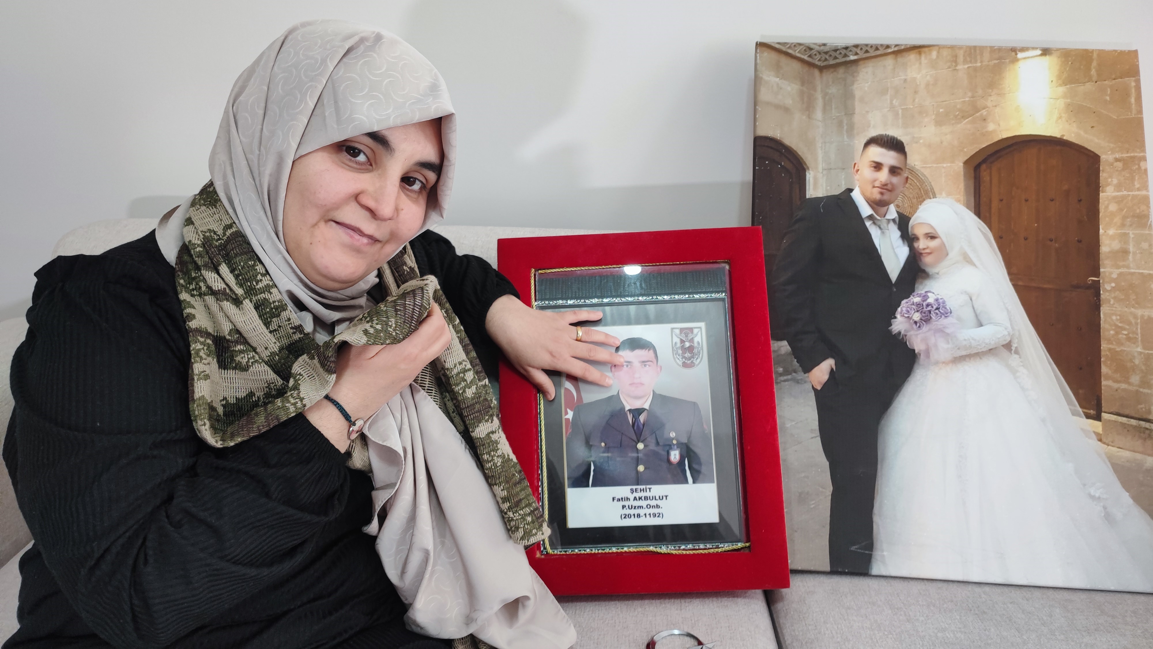 Şehit eşinden duygulandıran talep: "Eşimin adı yaşasın yeter"