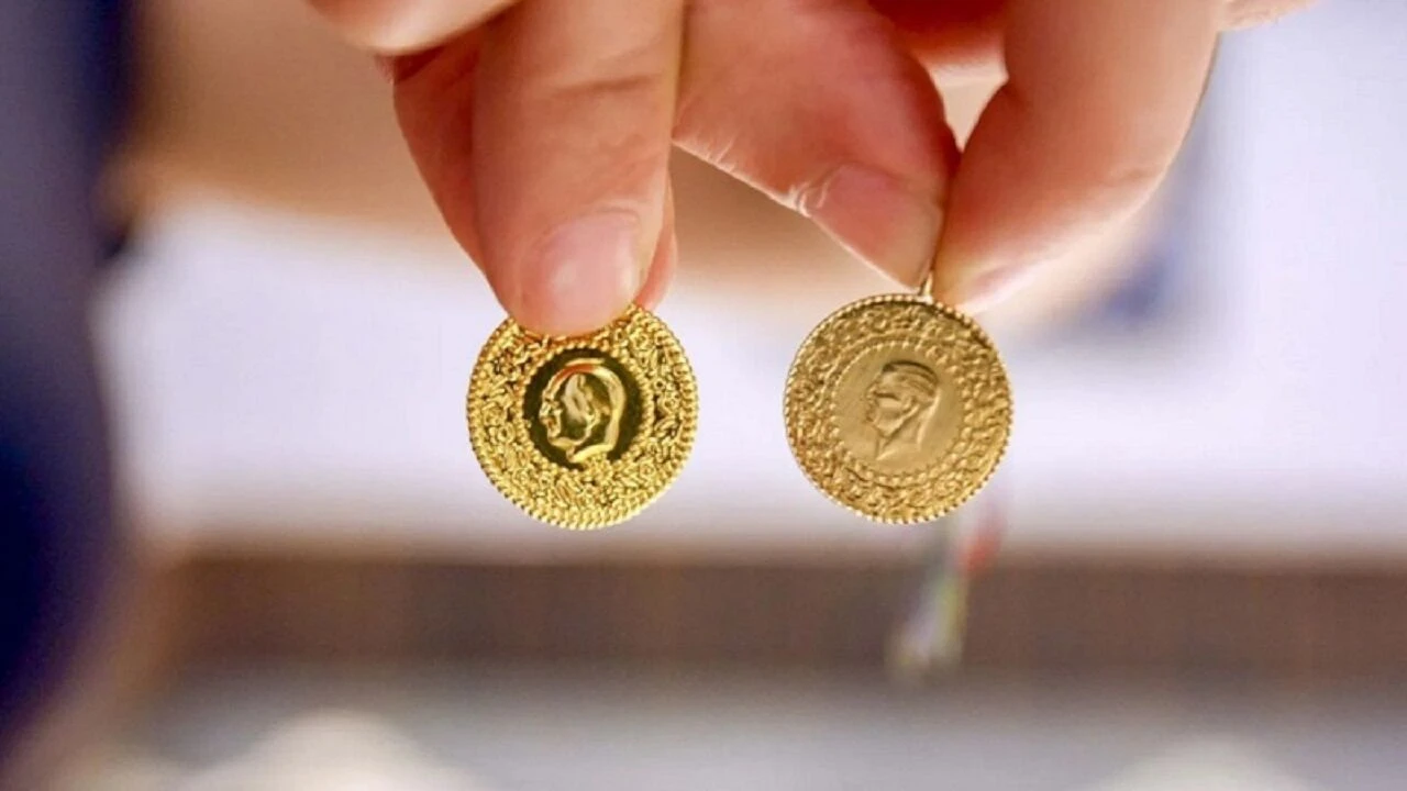 Altın rekor kırmaya doymuyor: Gram, çeyrek ve cumhuriyet altın ne kadar?