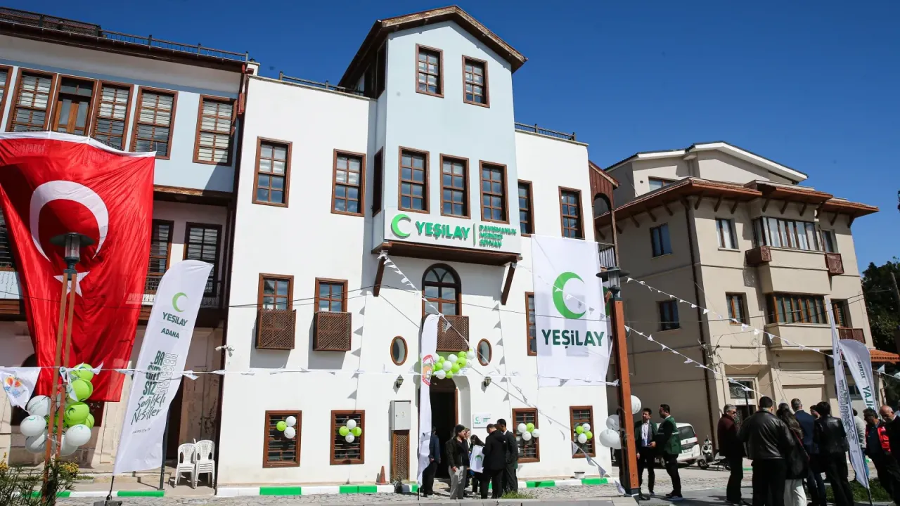 Adana’da tarihi konak bağımlılıkla mücadele merkezi oldu