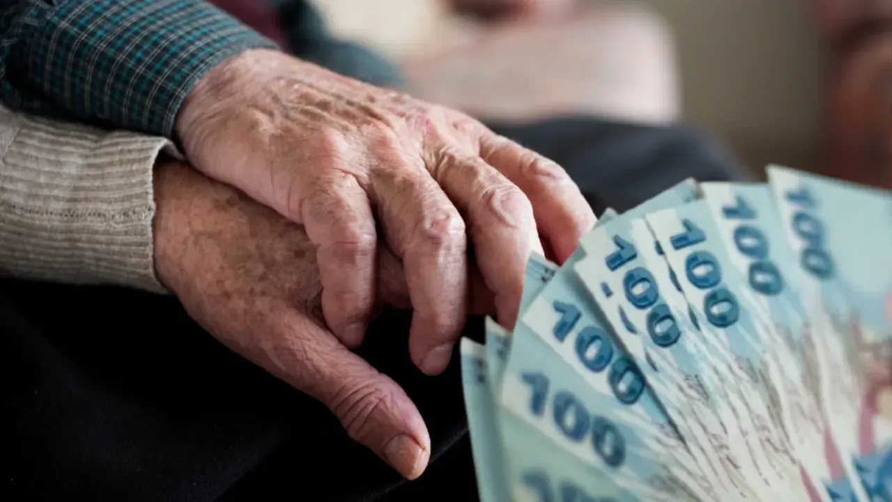 Kim ne zaman emekli bayram ikramiyesi alacak? SSK Bağkur Sandık açıklandı