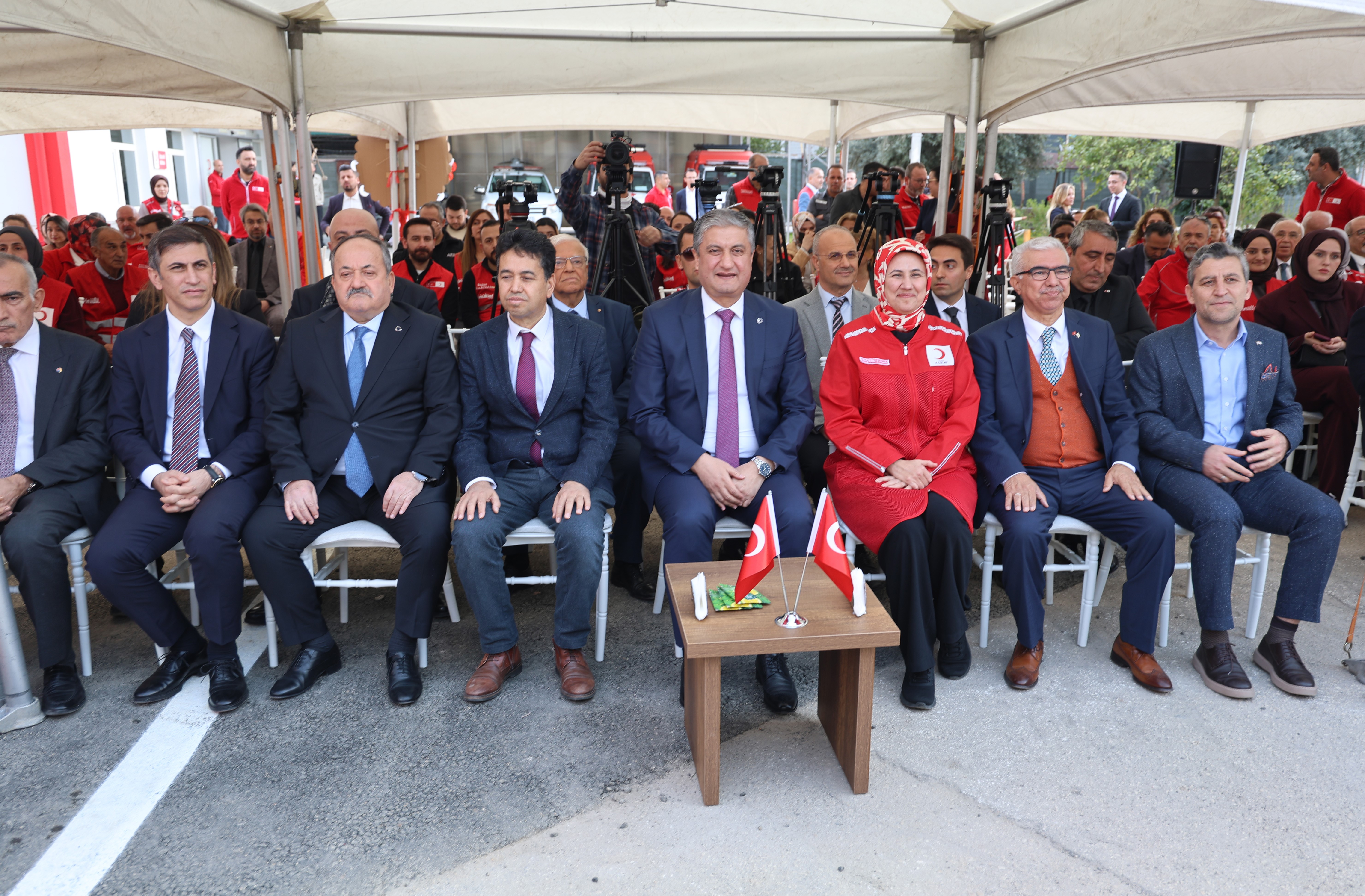 Türk Kızılay, Adana'da aşevini hizmete açtı