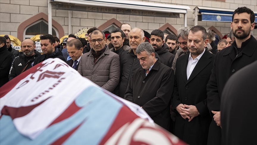 Orhan Kaynak’a veda: Futbol camiası cenazede bir araya geldi