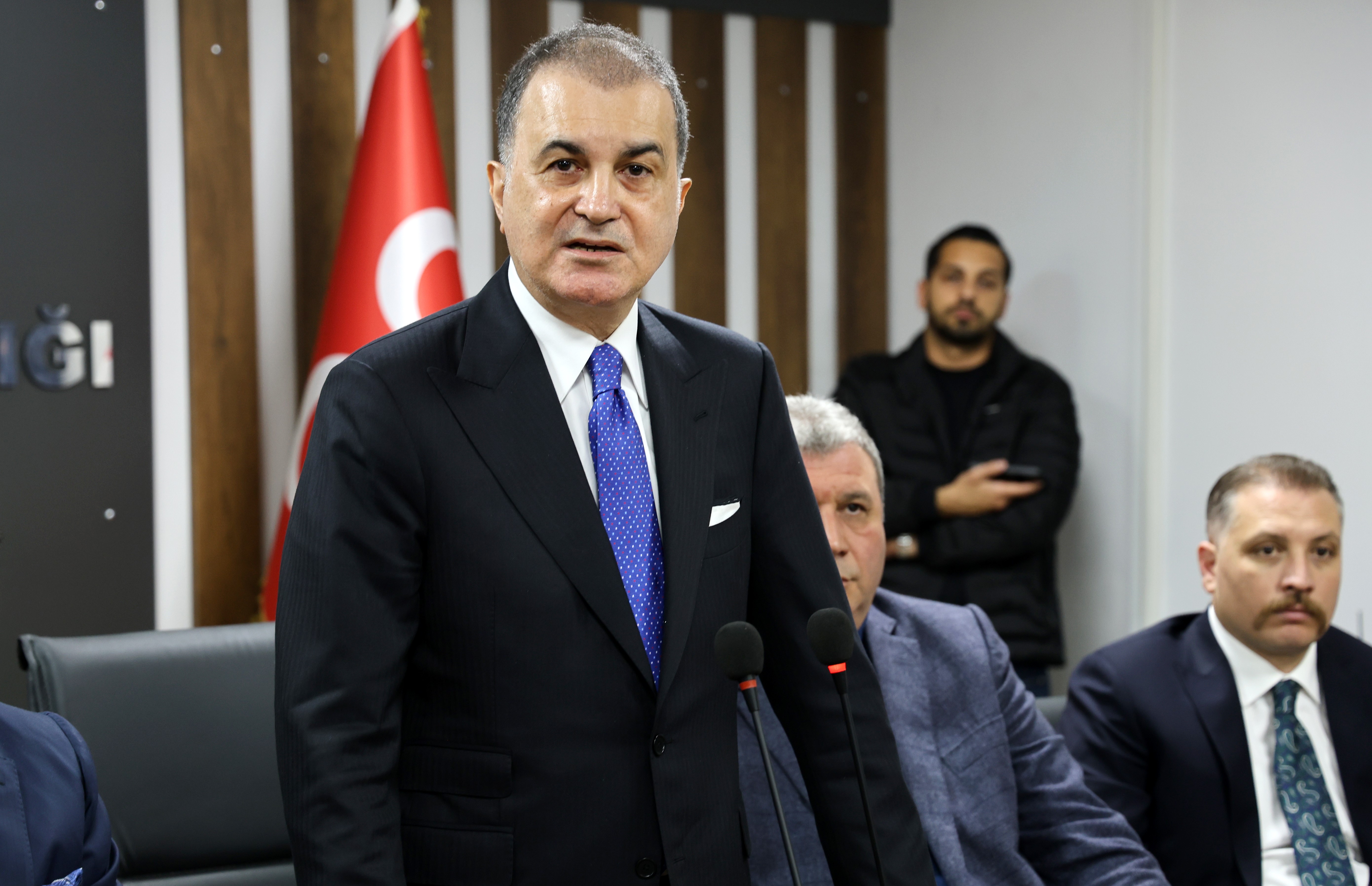 AK Parti Sözcüsü Çelik: "Hiç kimsenin de bizim ülkemize füze atmasına göz yumamayız"