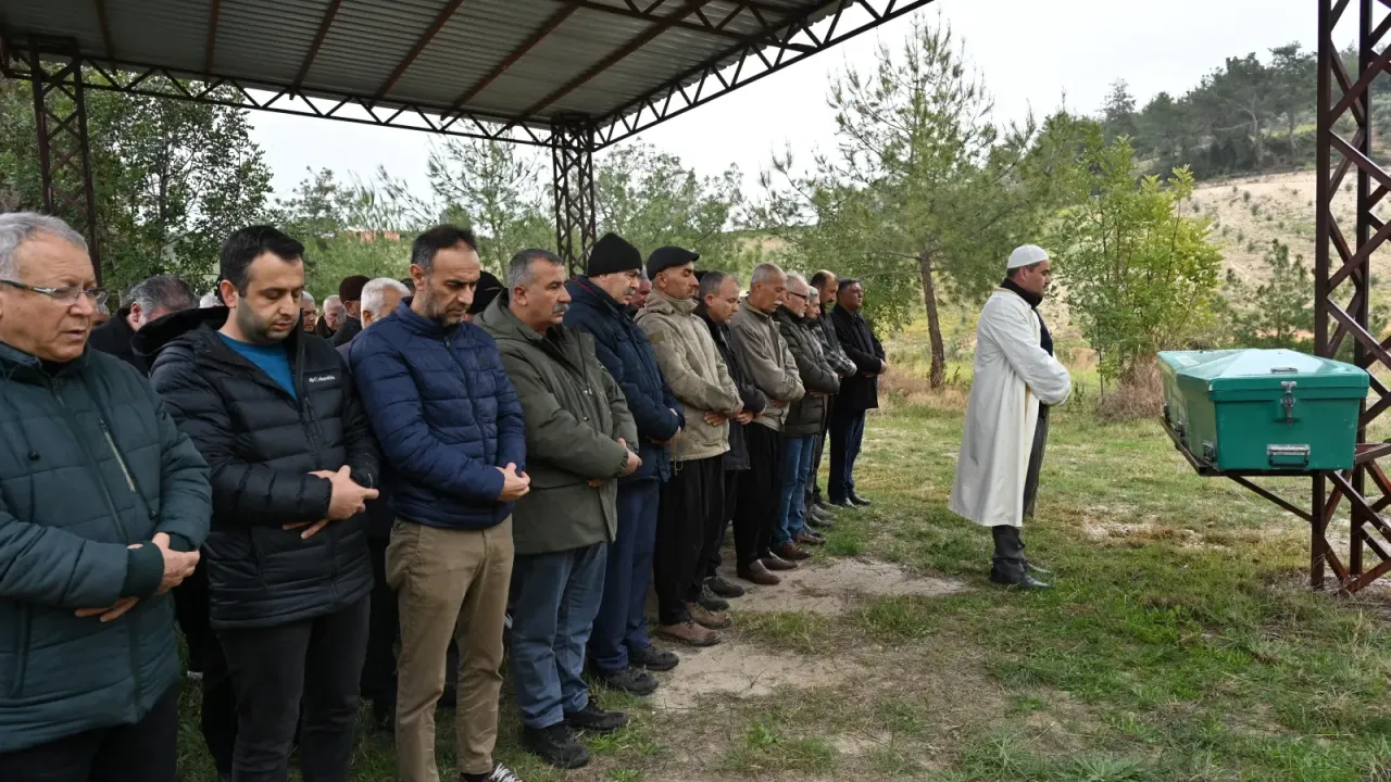 Kozan’daki kazada hayatını kaybeden İlknur Anaç toprağa verildi