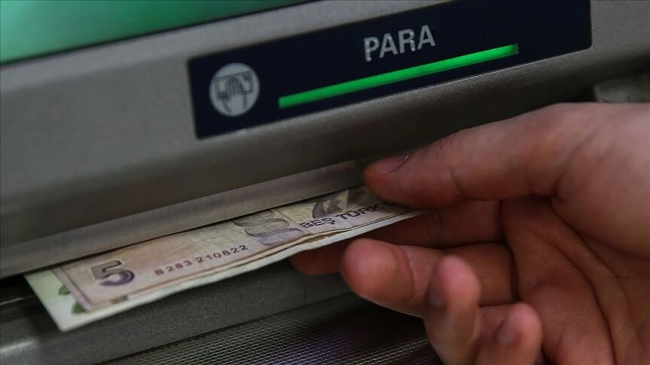 ATM’lerde yeni dönem başlıyor: Günlük para çekme limitleri değişiyor!