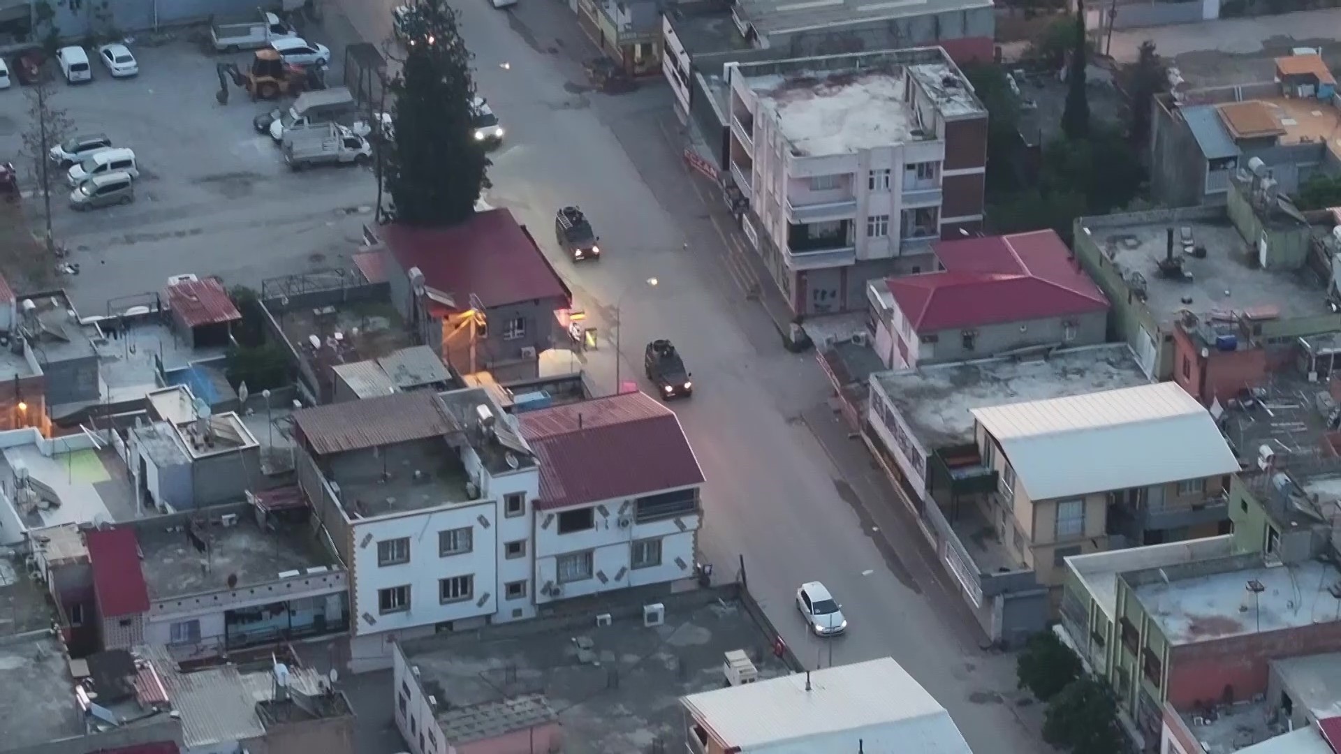 Adana'da torbacılara şafak operasyonu: 15 kişi gözaltına alındı