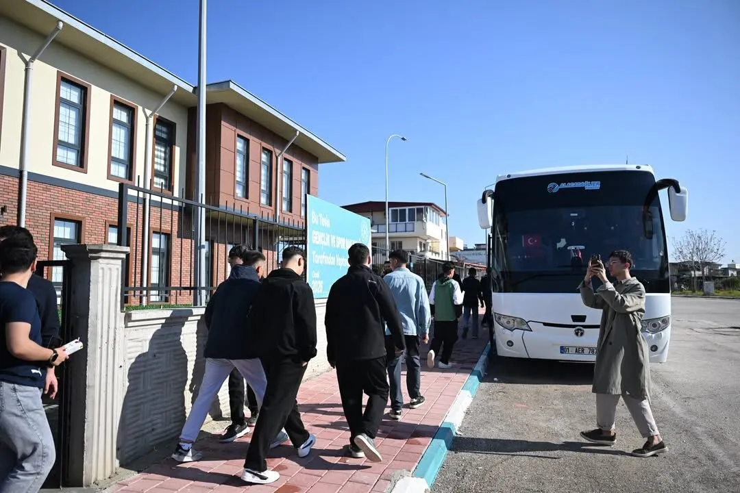 Sarıçamlı gençler Osmaniye Gençlik Kampı’na uğurlandı