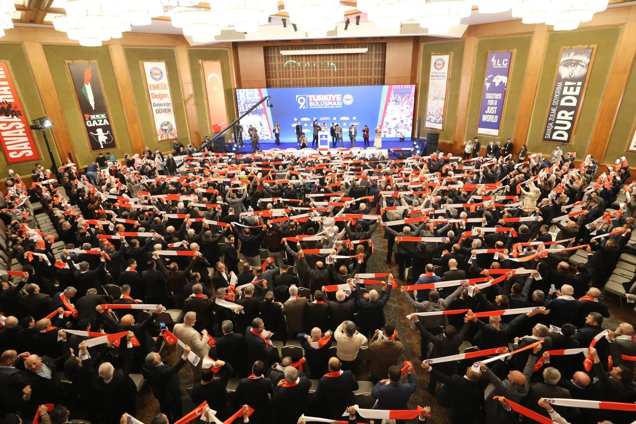 Adana teşkilatı Memur-Sen’in Ankara buluşmasında yerini aldı