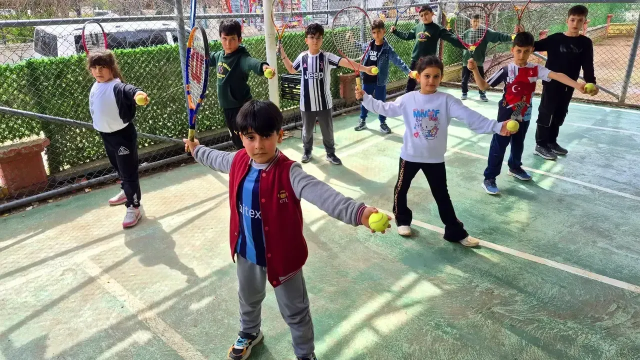 Adana’da yetenek taramasıyla geleceğin sporcuları yetişiyor