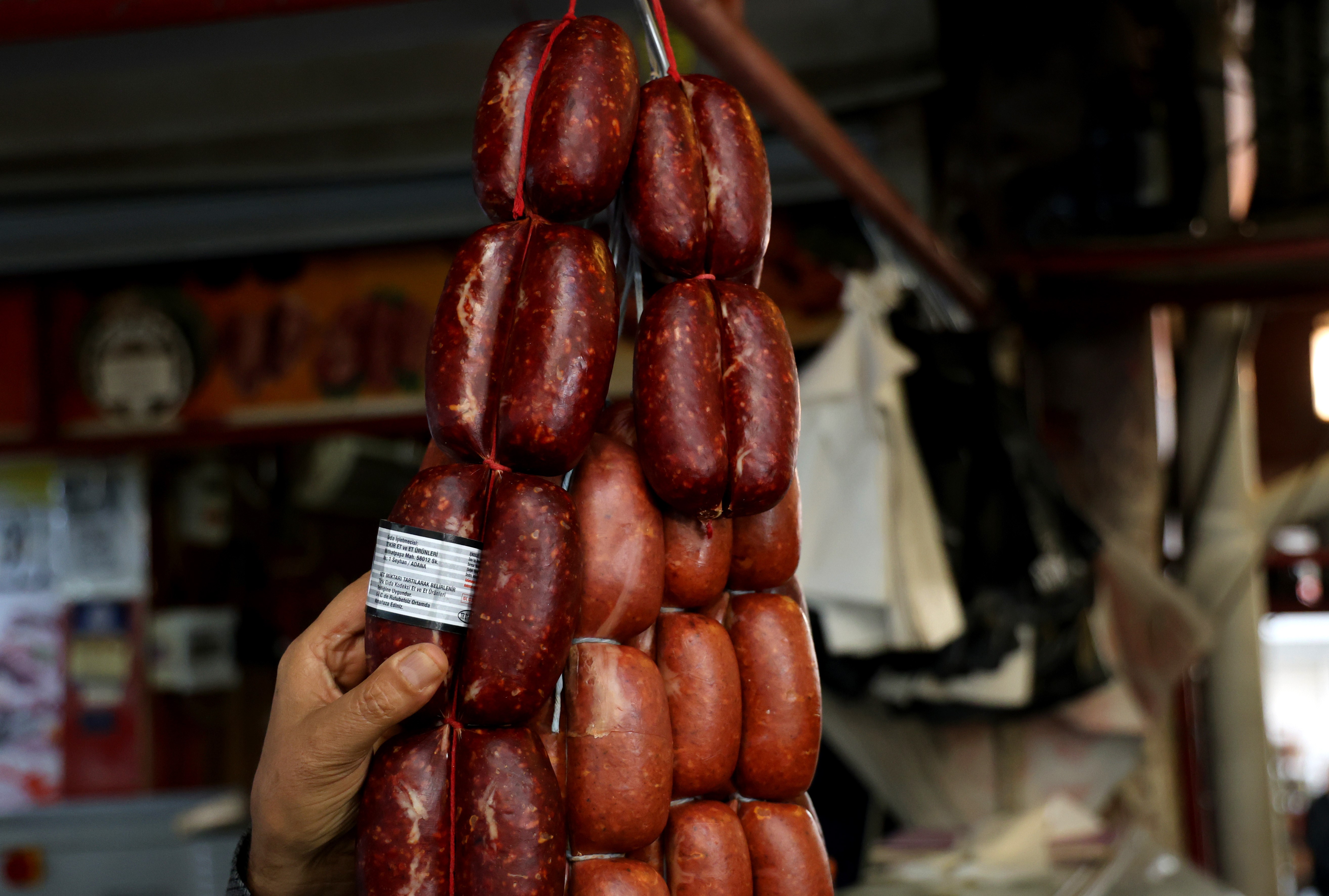 Uzmanından vatandaşa 'ucuz sucuk' uyarısı