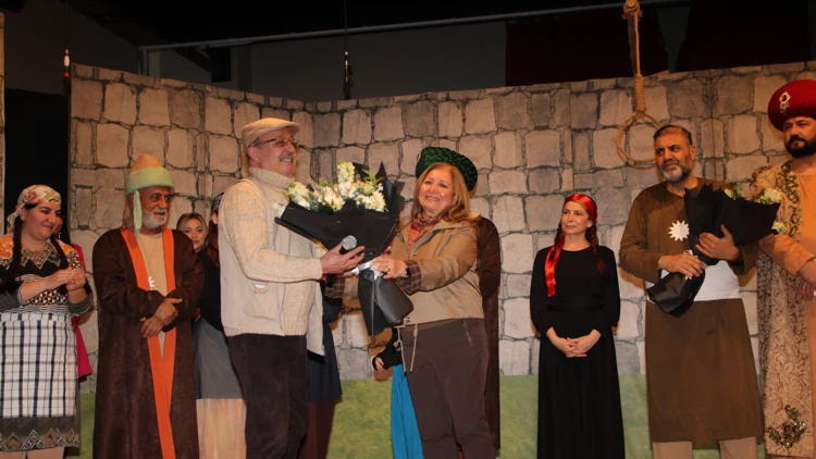 Yüreğir’de Pir Sultan Abdal oyunu sahnelendi