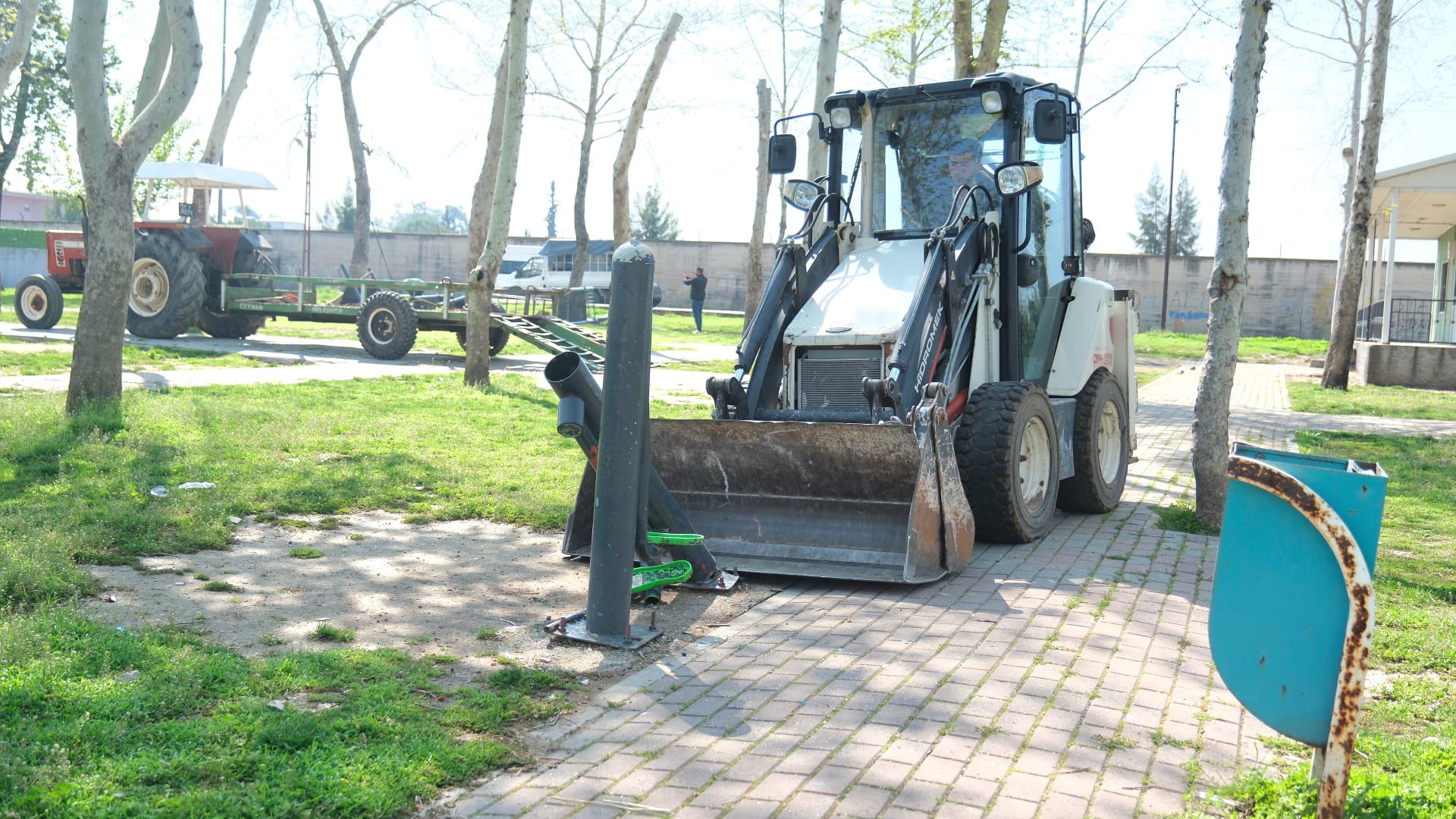 Ceyhan Belediyesi 27 parkı yeniliyor