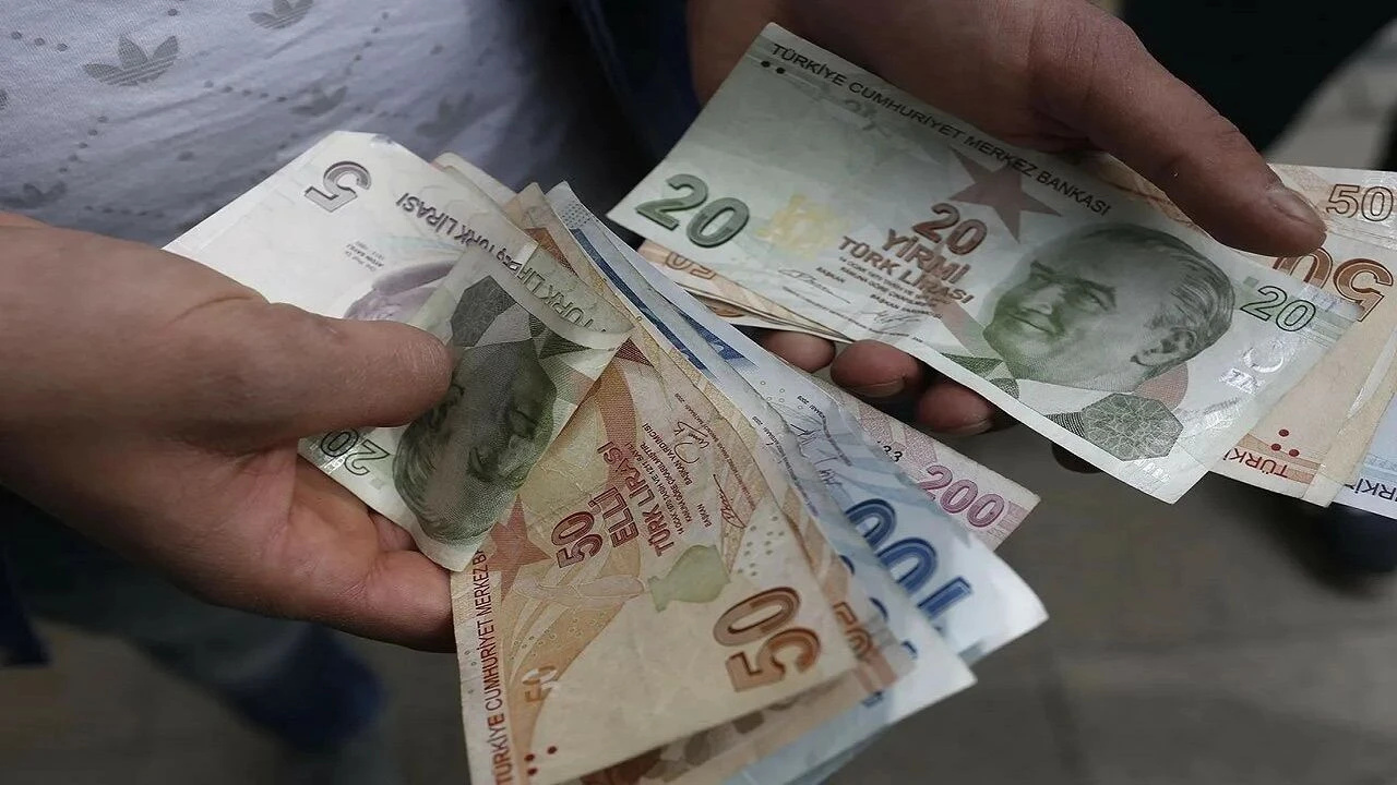 SGK Uzmanından Canlı Yayında Flaş İfşa: EYT'de İkinci Perde Açılıyor