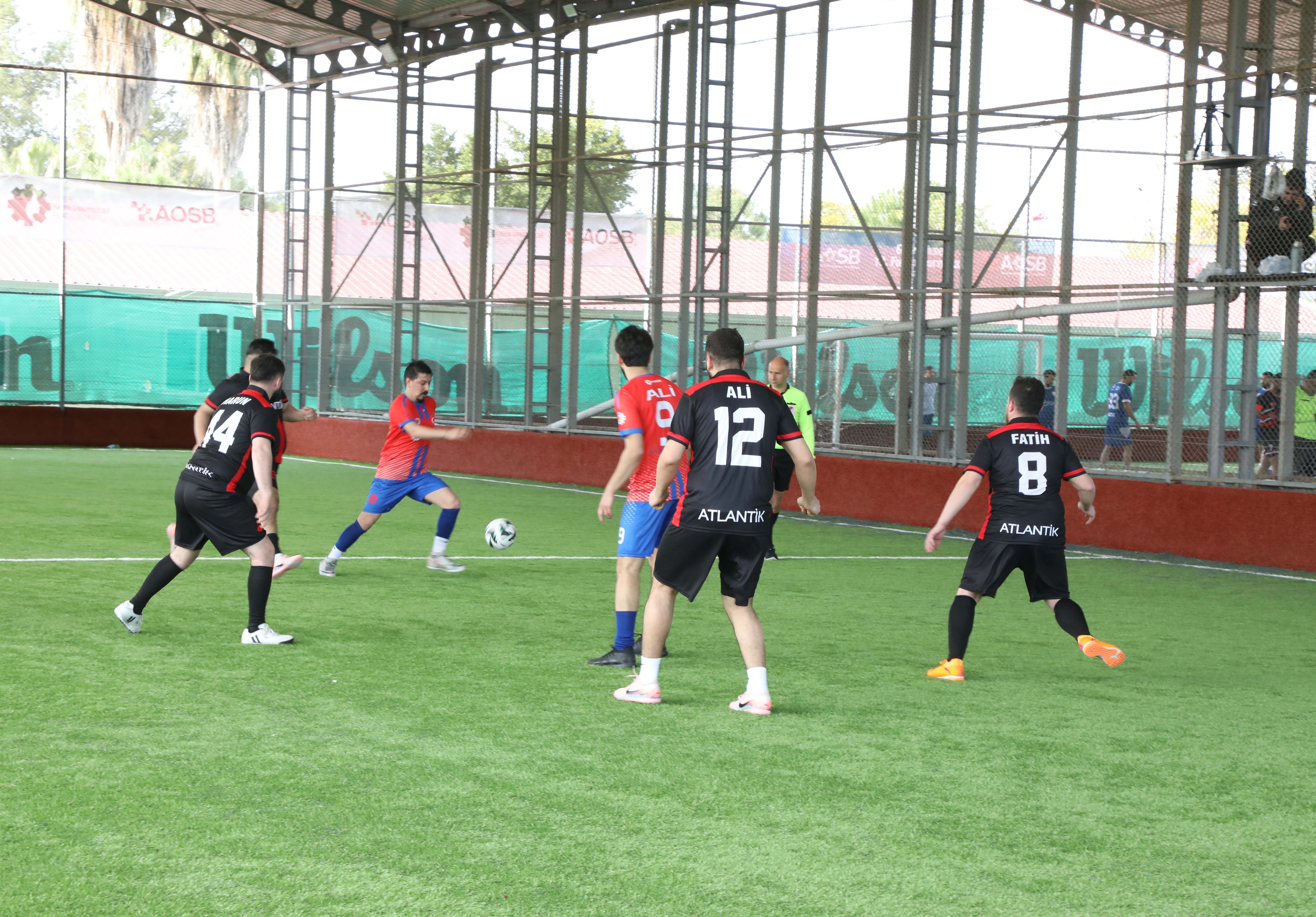 AOSB Futbol Turnuvası’nda ilk hafta tamamlandı