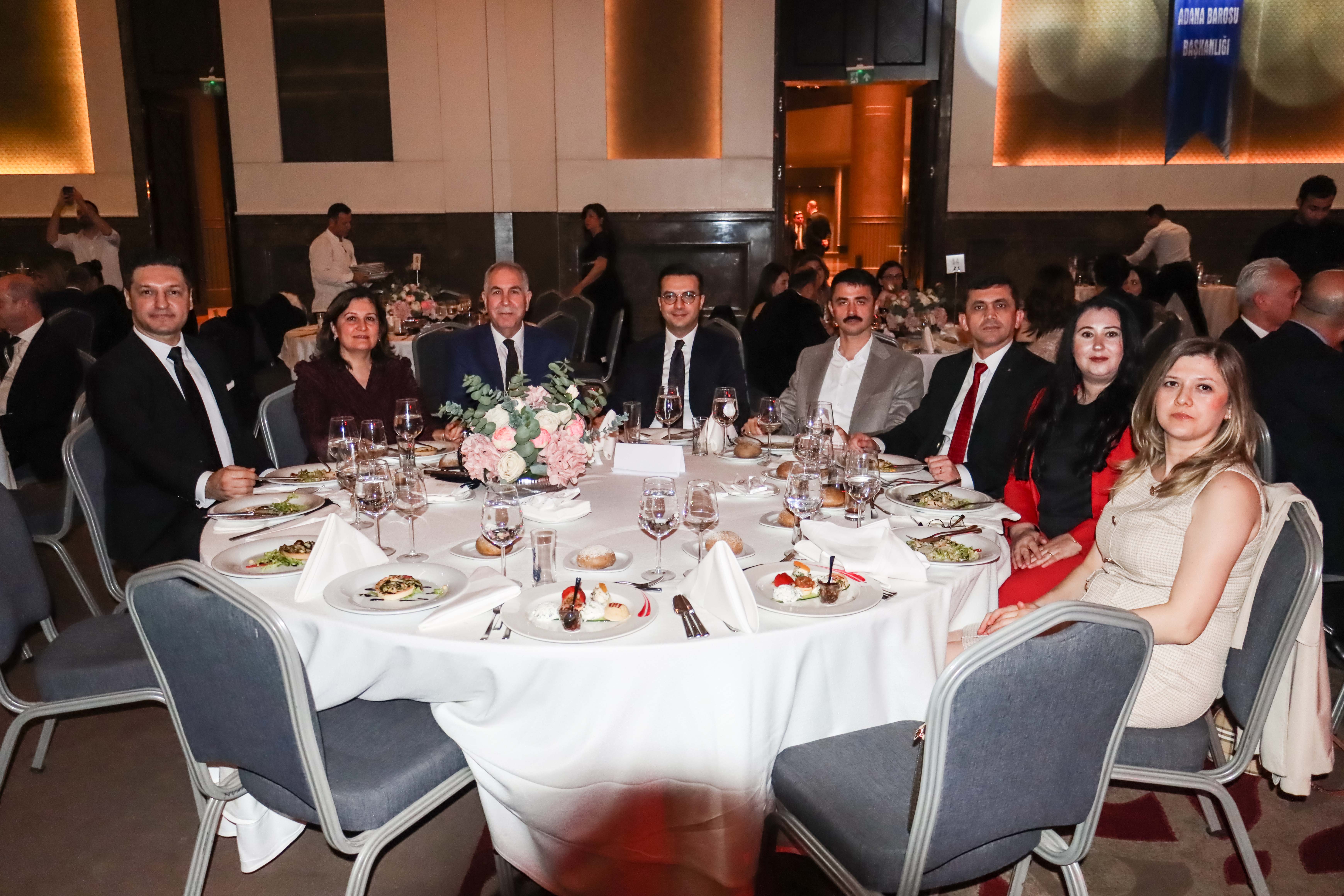 Adana Barosu’ndan 5 Nisan Avukatlar Günü balosu