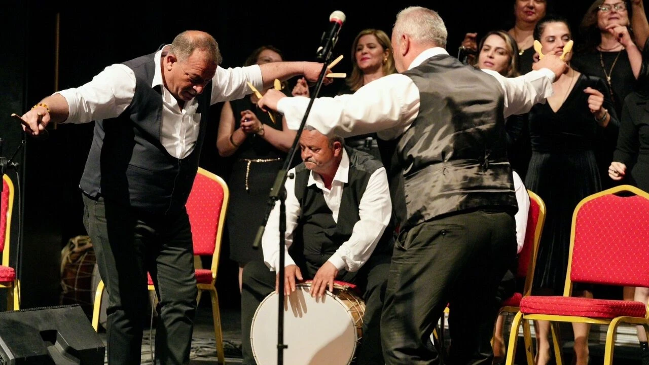 Seyhan’da müzik ziyafeti: Türkülerle dolu gece