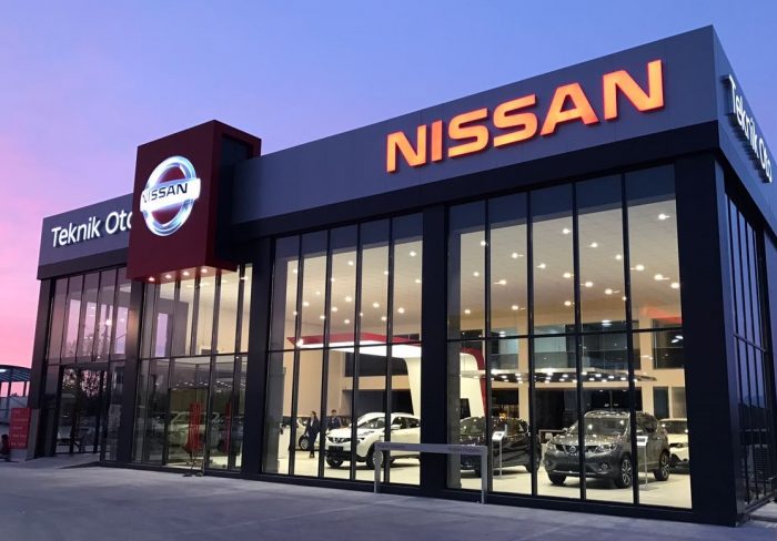 Nissan’dan acayip Adana görseli: garip Taşköprü, acayip Merkez Camii… Turunçlarda sorun yok!