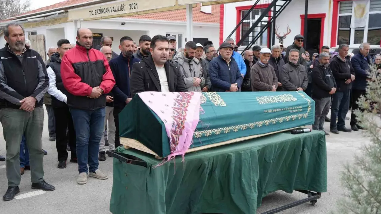 Adana’da kan donduran cinayet: Genç anne hayatını kaybetti