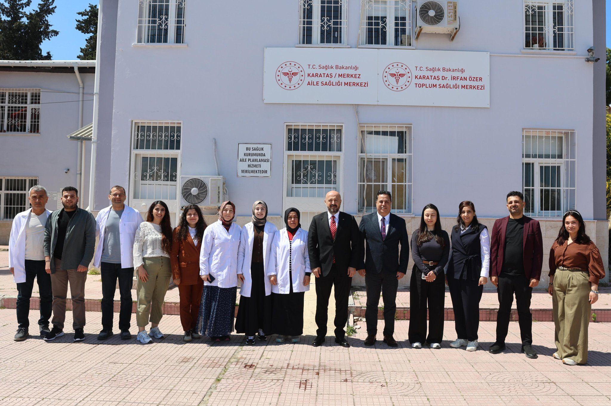 Nacar, Karataş’ta sağlık tesislerini inceledi