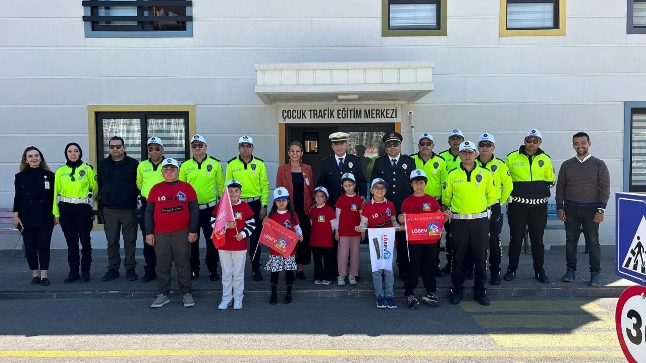 Adana Emniyeti’nden LÖSEV’li çocuklara özel trafik eğitimi
