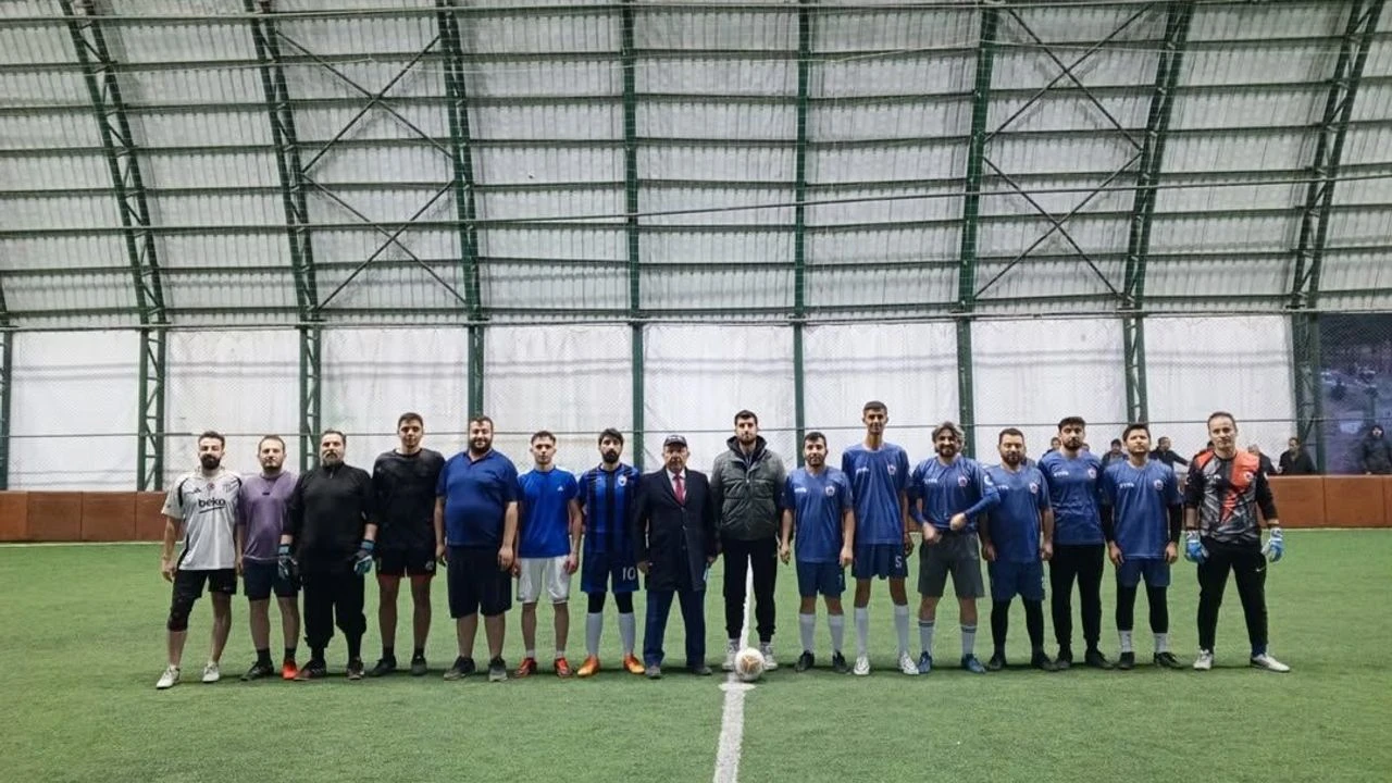 Saimbeyli’de Muhtarlıklar Arası Futbol Turnuvası Düzenlendi