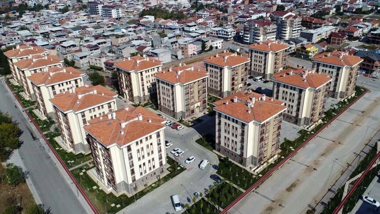 Adanalı ev sahiplerini ve kiracıları ilgilendiriyor: Bu masrafı kim ödeyecek açıklandı