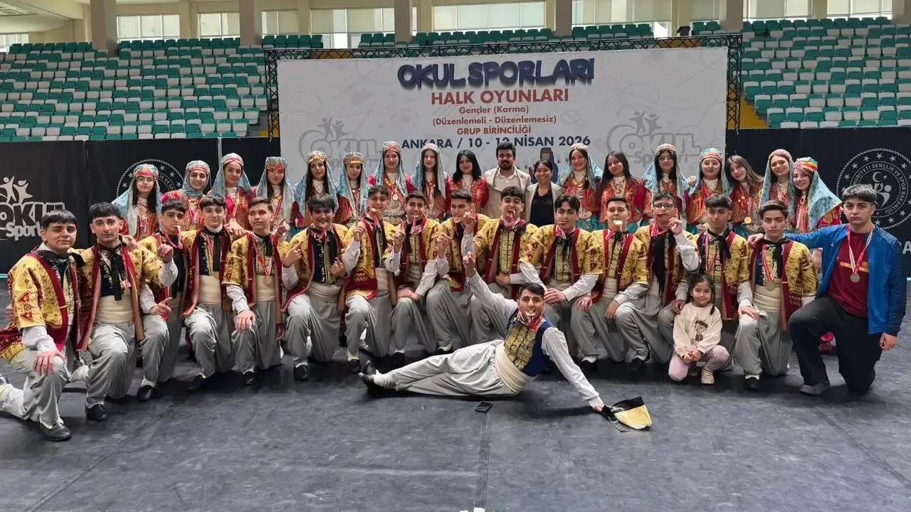 ÇEP Lisesi halk oyunları ekibi Adana’yı Türkiye Şampiyonası’nda temsil edecek