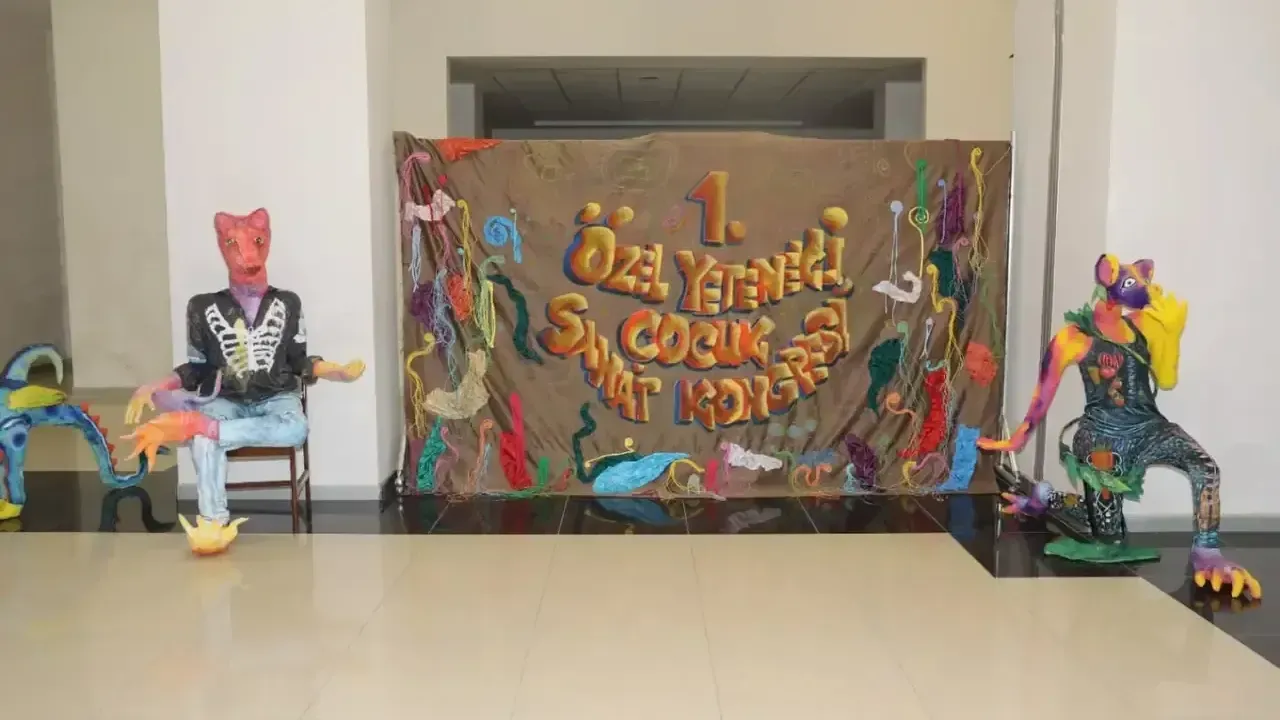 Çukurova Üniversitesi’nde özel yetenekli çocuklar için sanat ve bilim buluşması