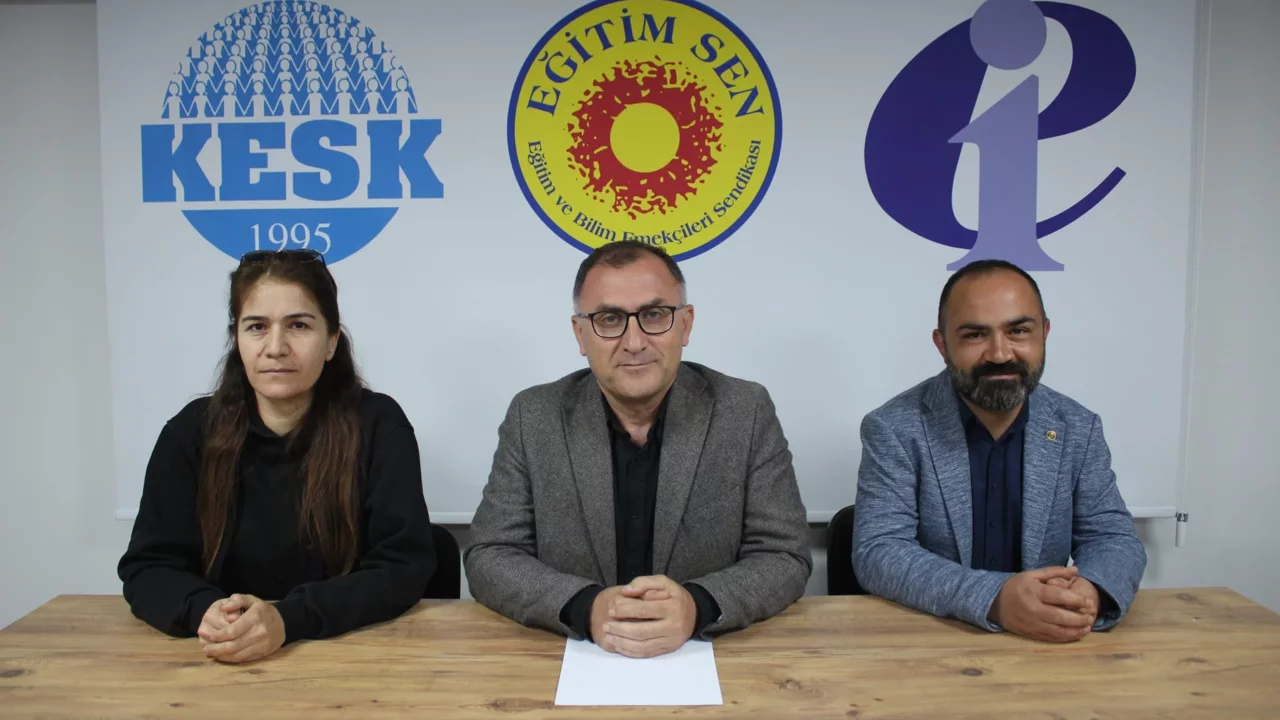 Eğitim Sen: "Seçilmiş başkanın görevden alınması kabul edilemez"