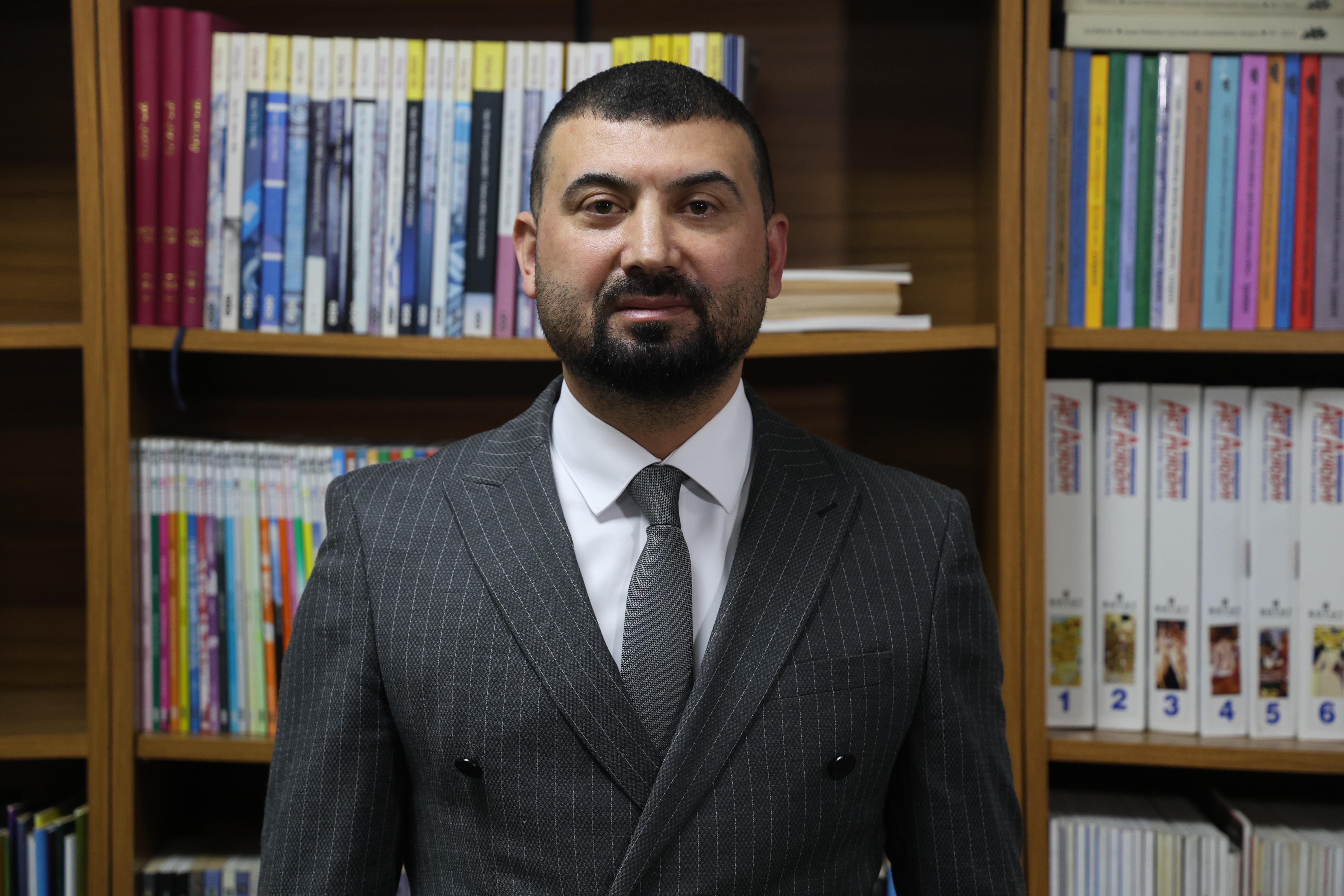 Doç. Dr. Berat Akıncı: "Yeni kurulacak düzende hiçbir şey eskisi gibi olmayacak"