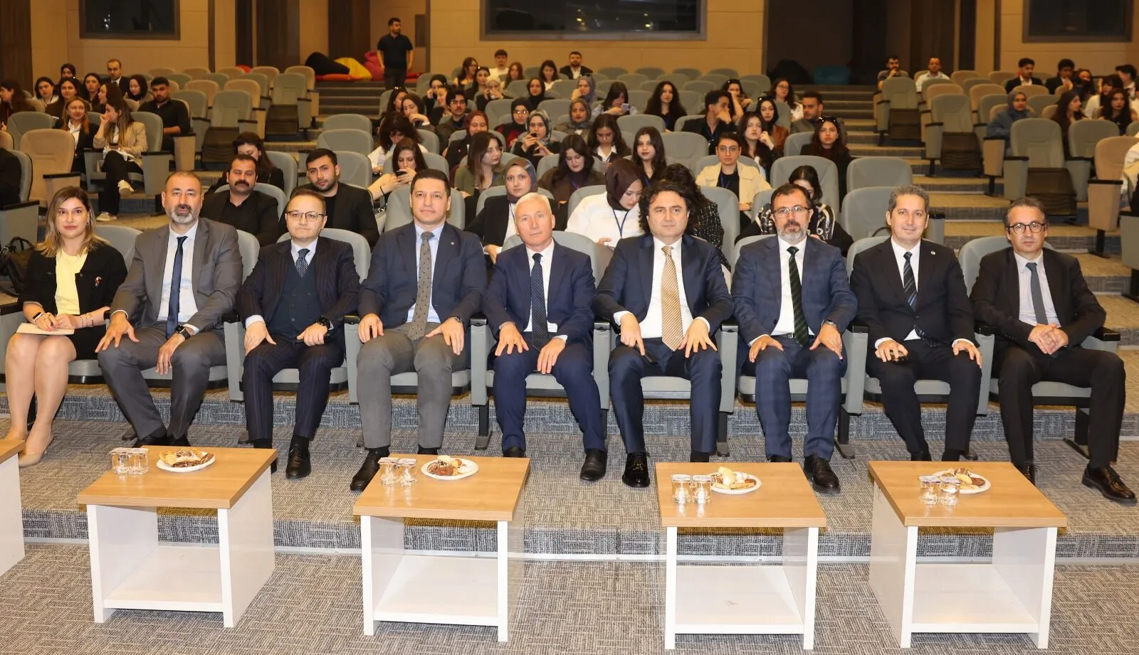Çukurova Üniversitesi’nde hukuk konferansı yoğun katılımla başladı