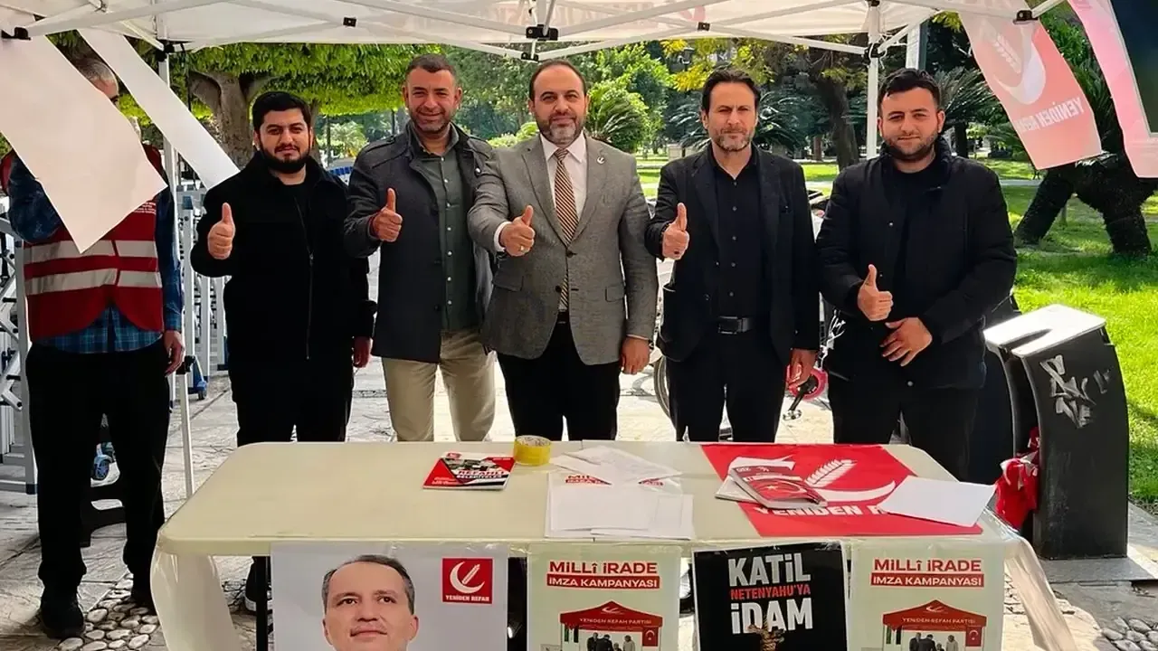 Yeniden Refah Partisi’nin Adana’daki imza kampanyasına yoğun ilgi