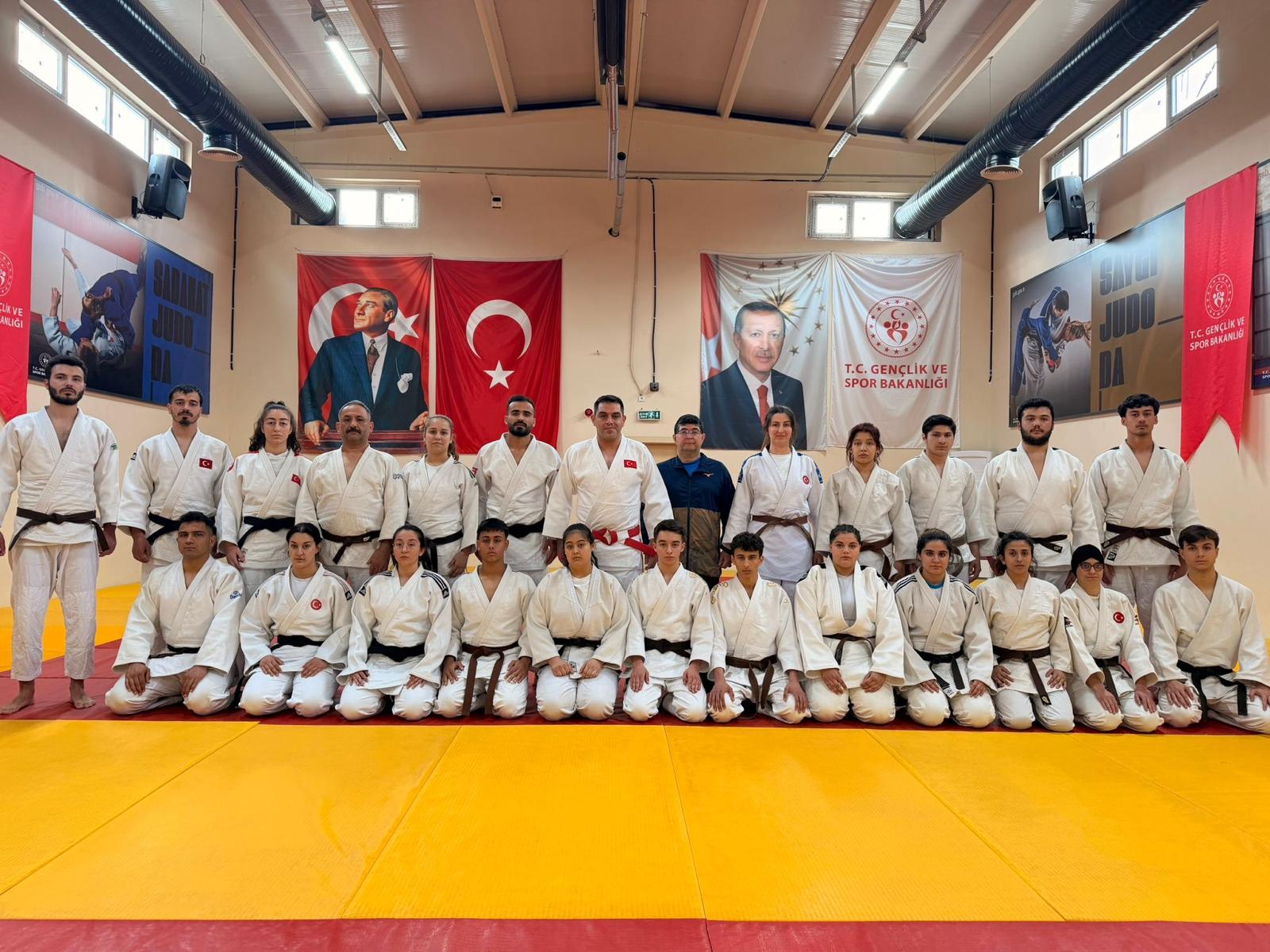 Adana'da “Siyah Kemer 1. ve 2. Dan Kursu ve Sınavı'' gerçekleştirildi