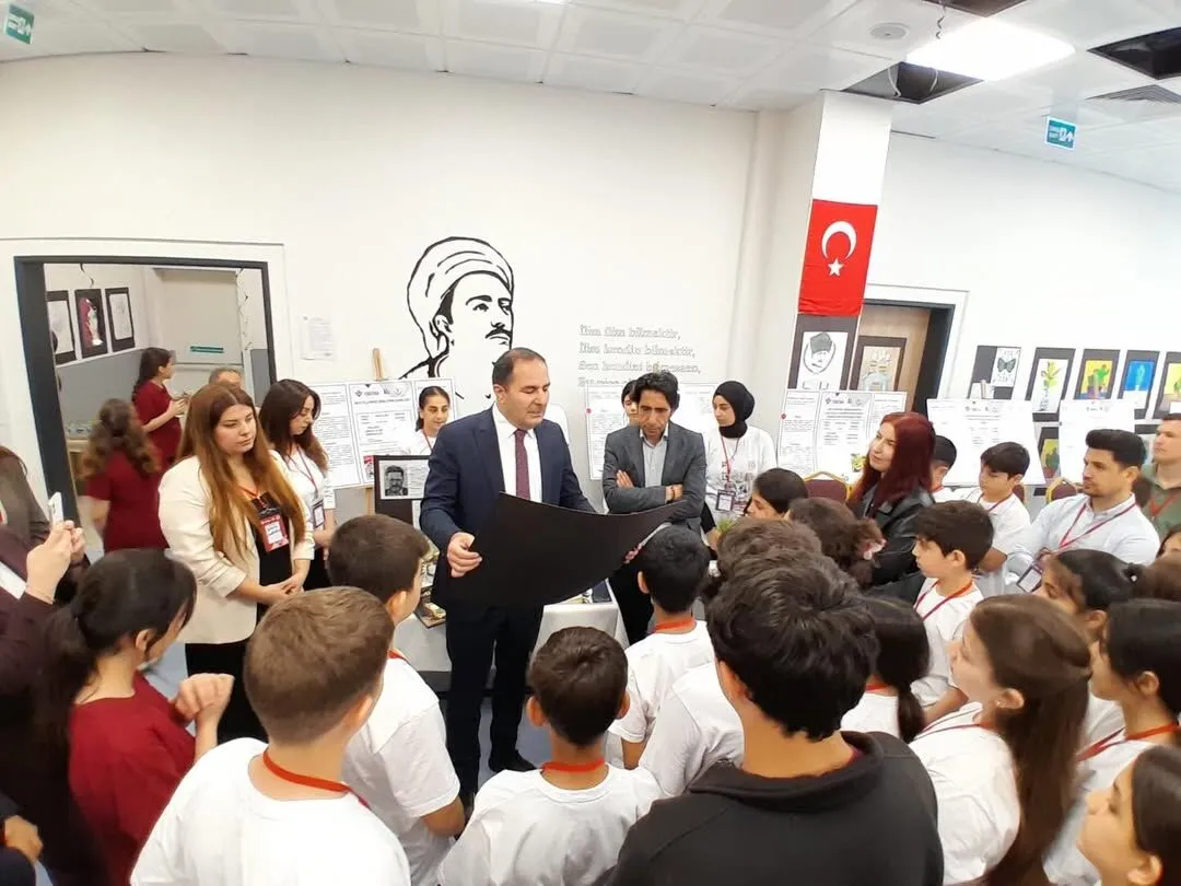 Seyhan’da öğrenciler bilim fuarında projeleriyle dikkat çekti