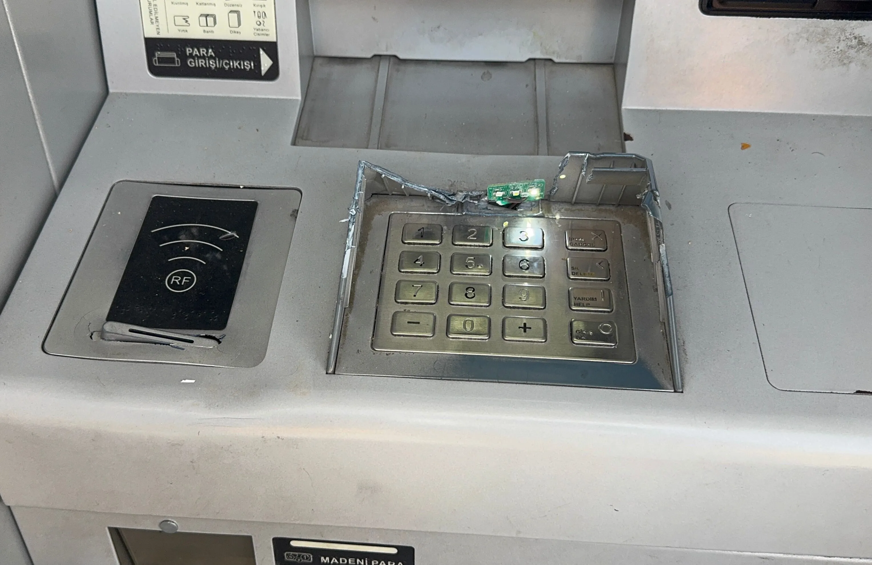 Seyhan’da 4 ATM’ye zarar veren şüpheli tutuklandı