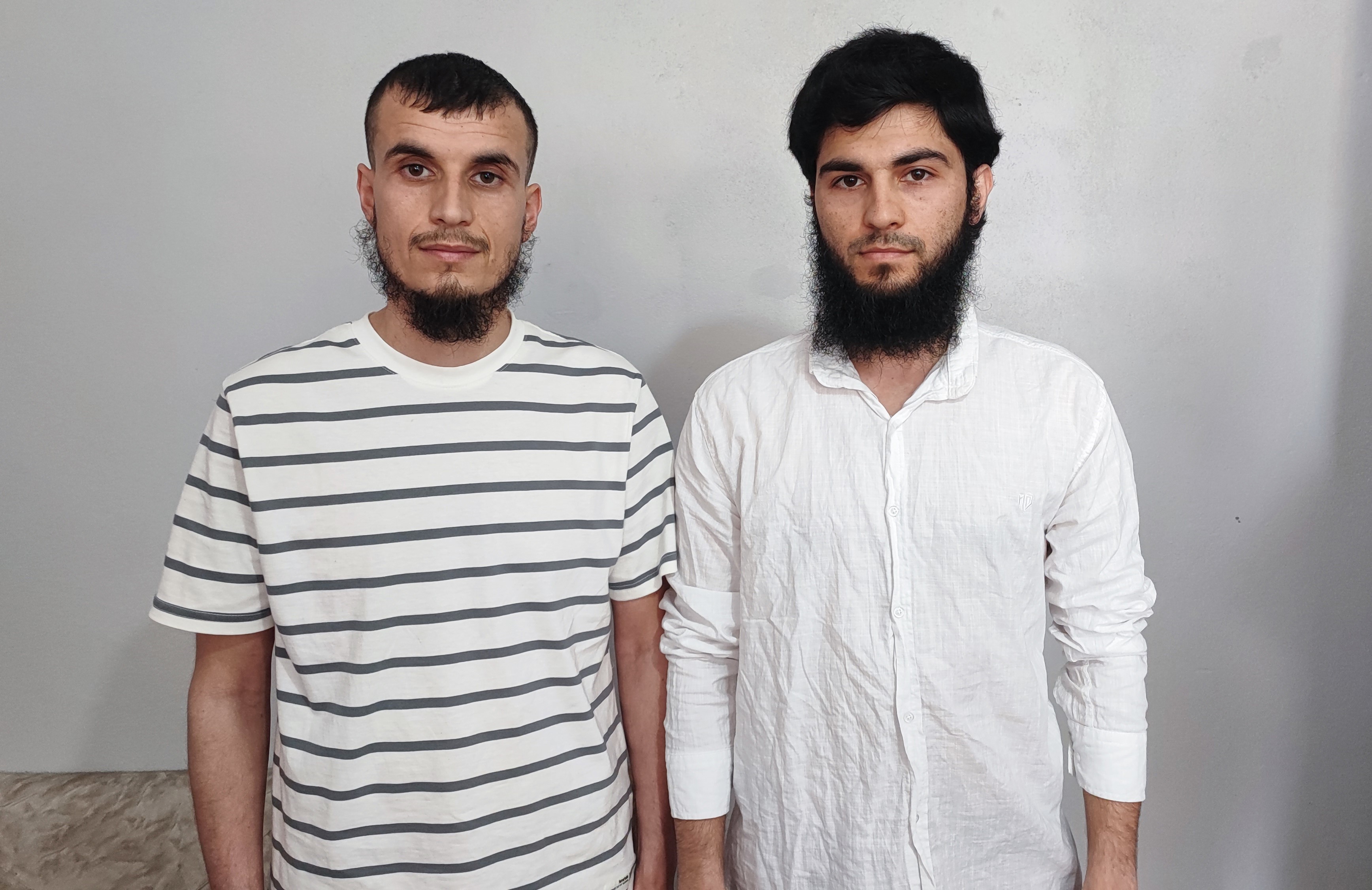 Kavgada bıçaklanan şahıs kan parası olarak 100 deve istedikleri ve kundaklama iddialarını yalanladı