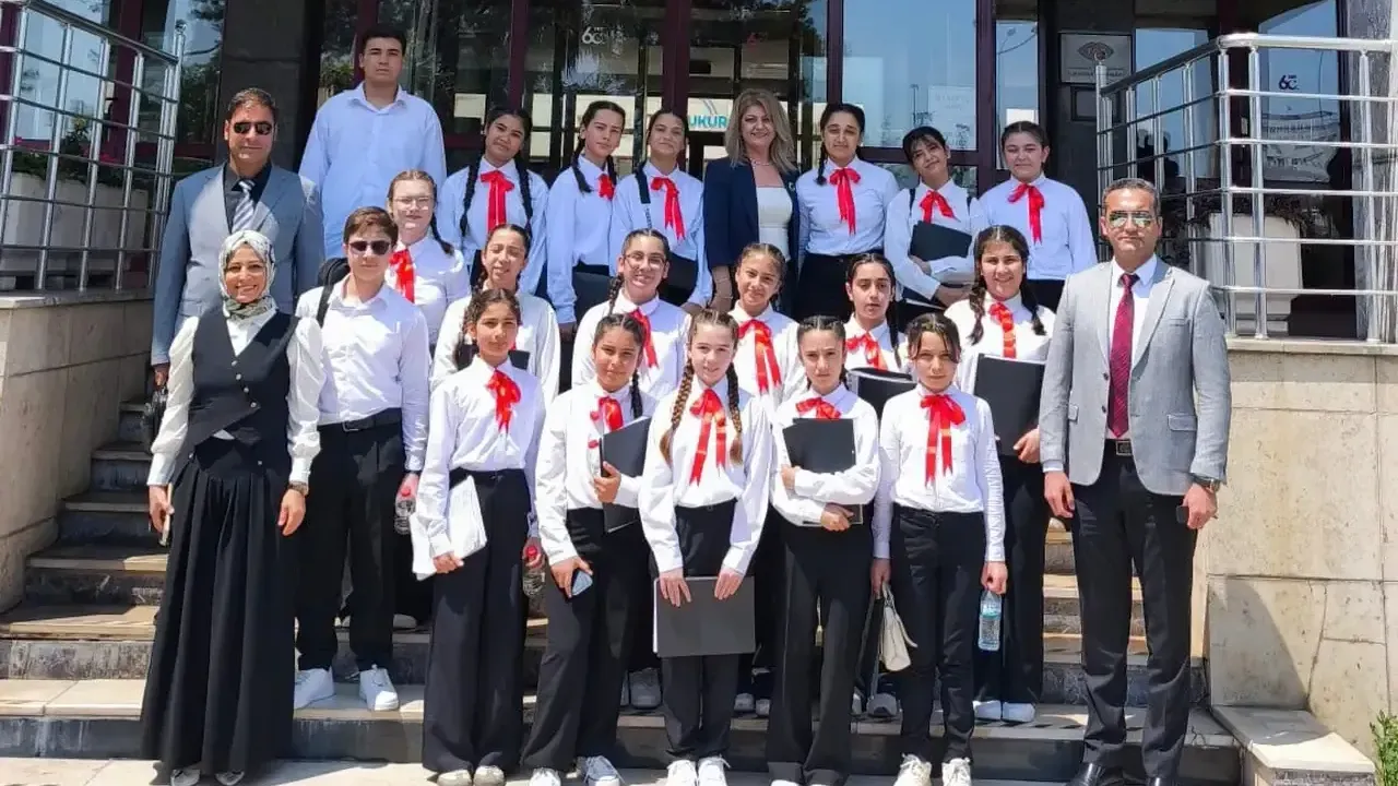 Sarıçamlı öğrenciler TRT’de sahne aldı