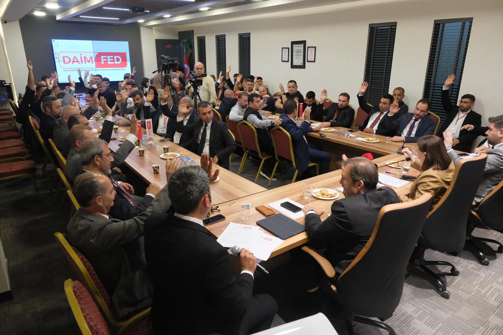 DAİMFED’de Karslıoğlu güven tazeledi