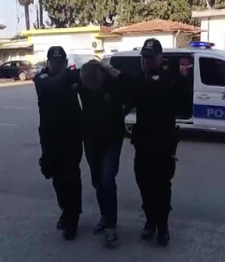 Adana’da polis ekipleri 34 firari hükümlüyü yakaladı!