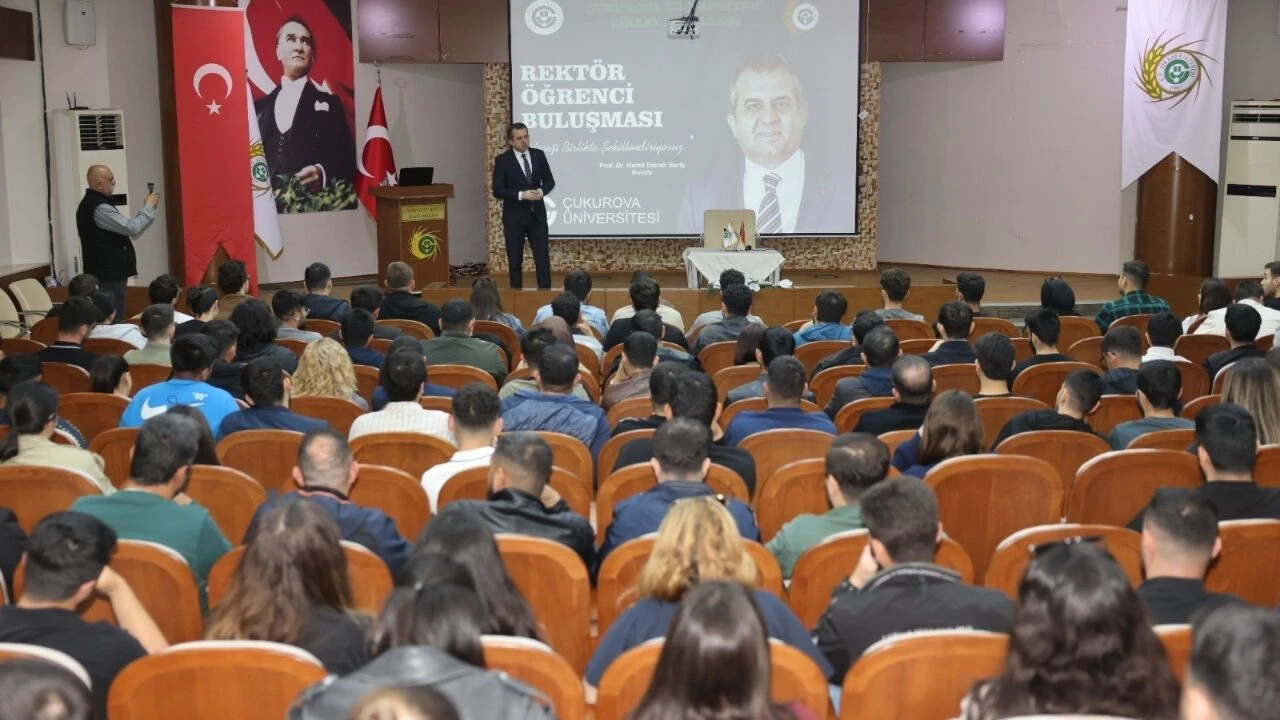 Çukurova Üniversitesi’nde Rektör-öğrenci buluşması