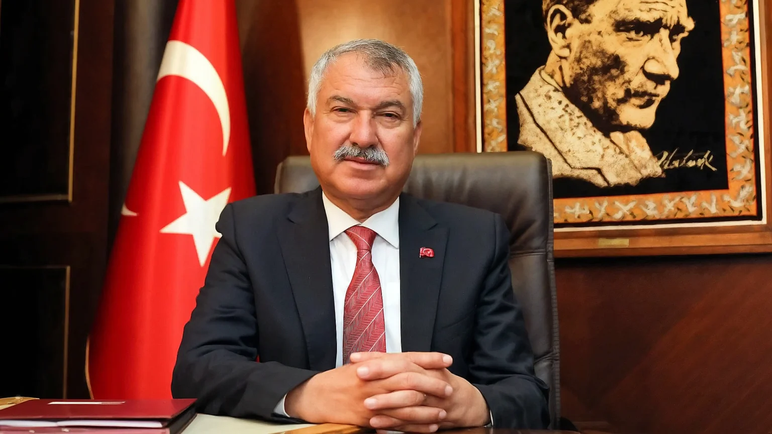 Zeydan Karalar, İçişleri Bakanlığı tarafından 2 ay daha görevinden uzaklaştırıldı