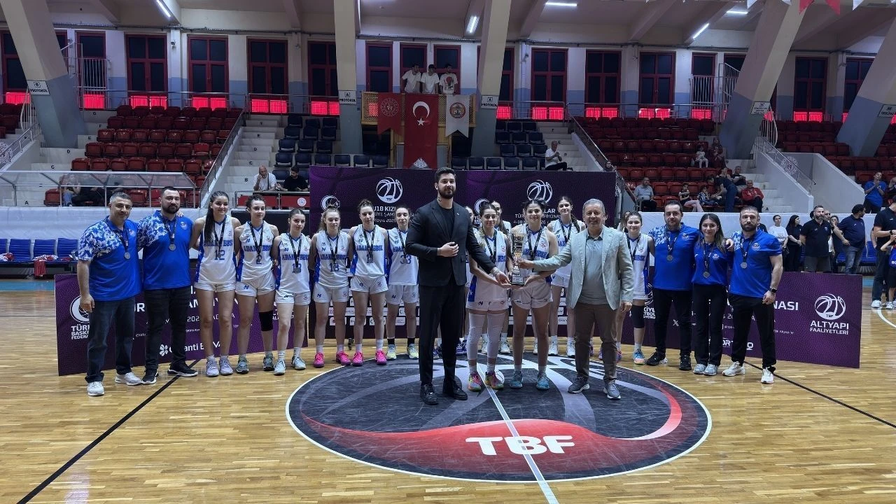 Adana Büyükşehir Belediyespor Türkiye ikincisi oldu