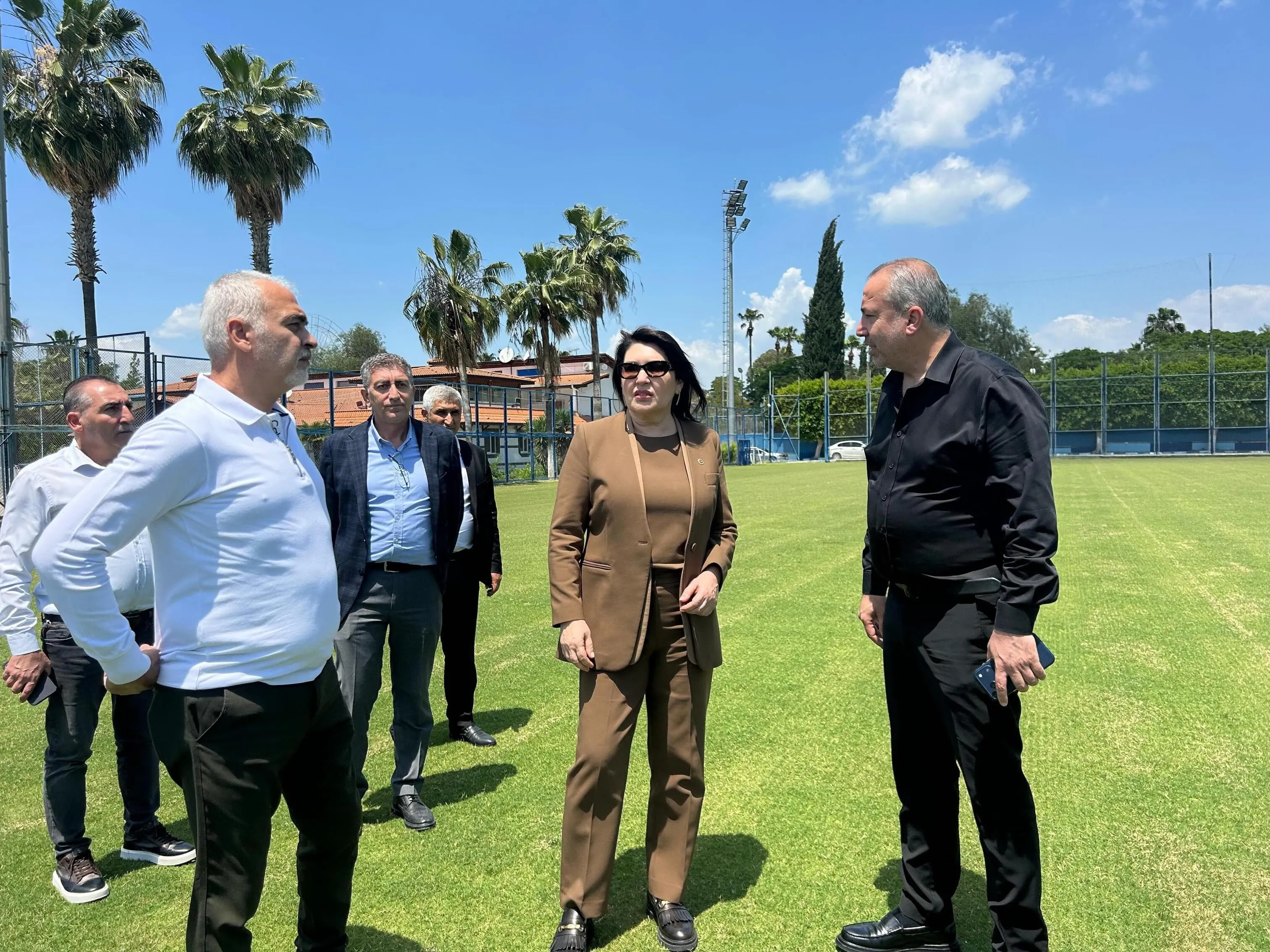 Milletvekili Sunay Karamık’tan Adana Demirspor’a ziyaret