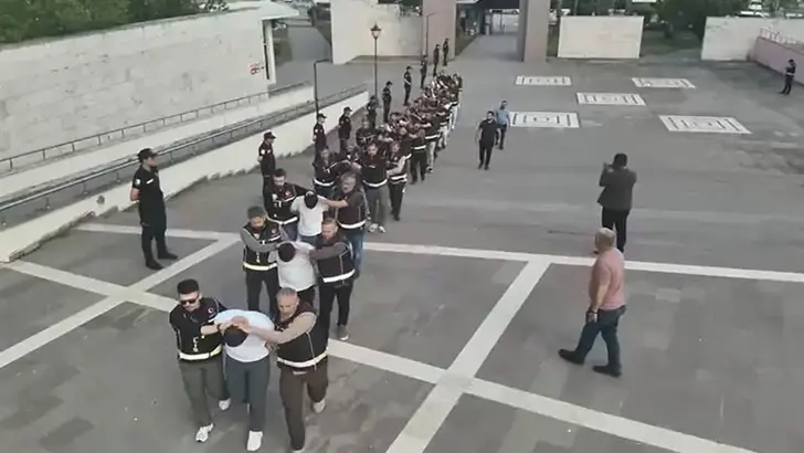 Adana dahil 12 ilde dolandırıcılık operasyonu: 13 kişi tutuklandı