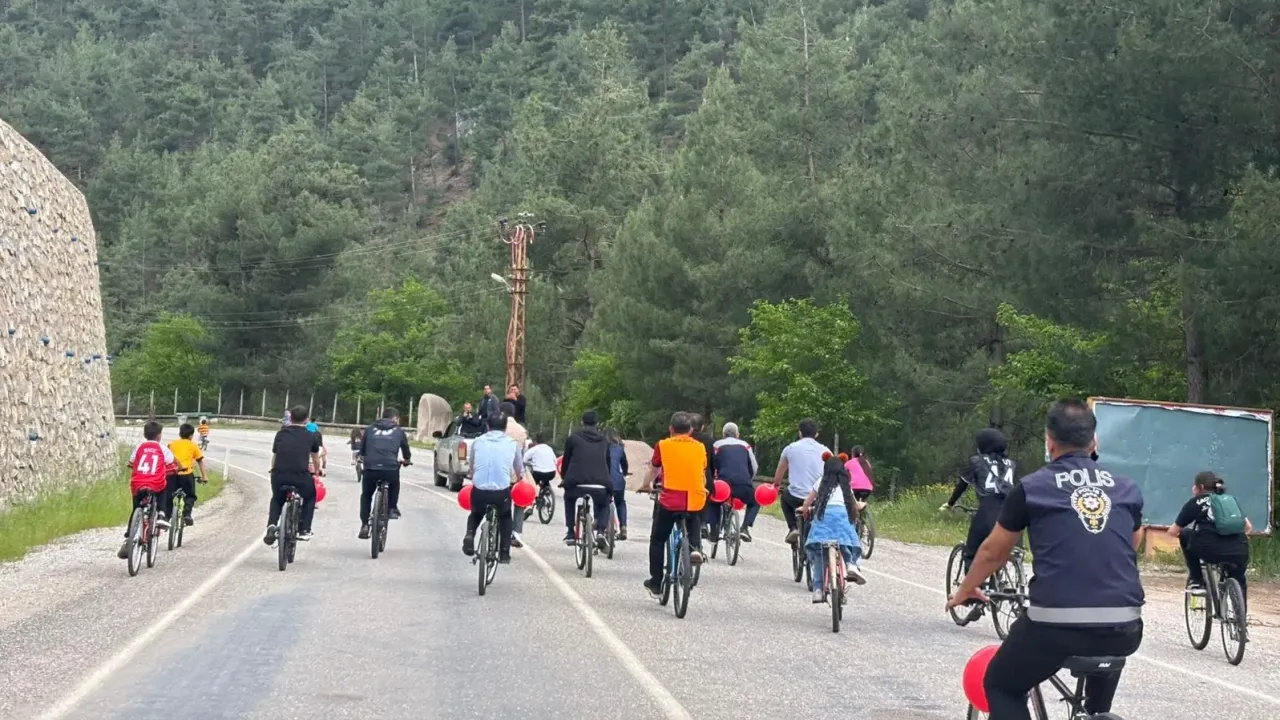 Feke’de 19 Mayıs coşkusu pedal çevrilerek kutlandı