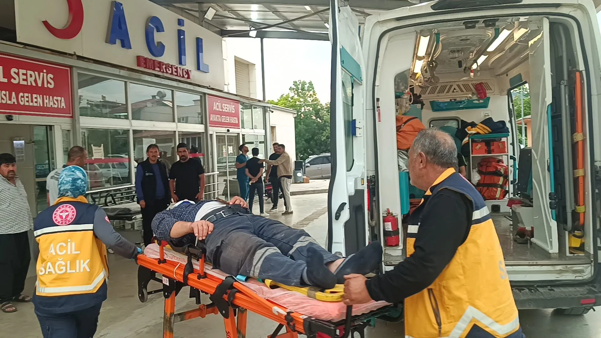Kozan’daki trafik kazasında 1’i bebek 7 kişi yaralandı