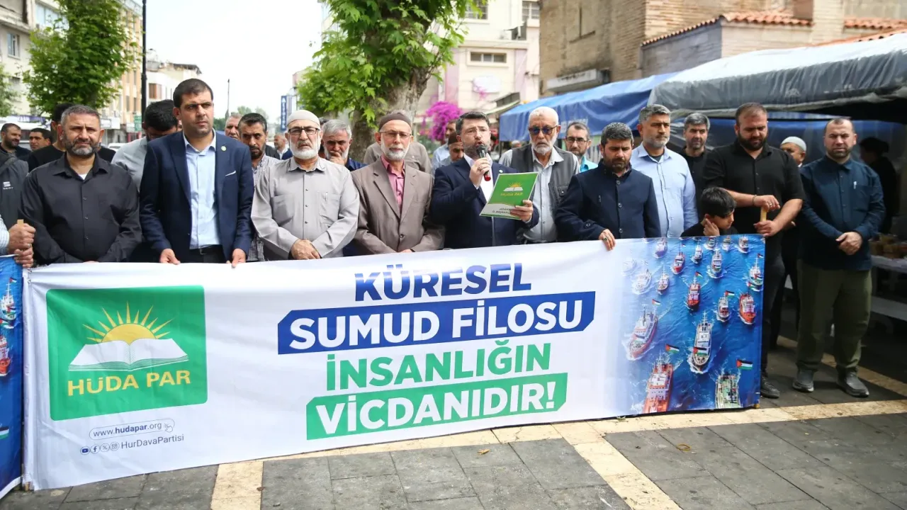 Adana’da İsrail’in küresel Sumud Filosu saldırısı protesto edildi