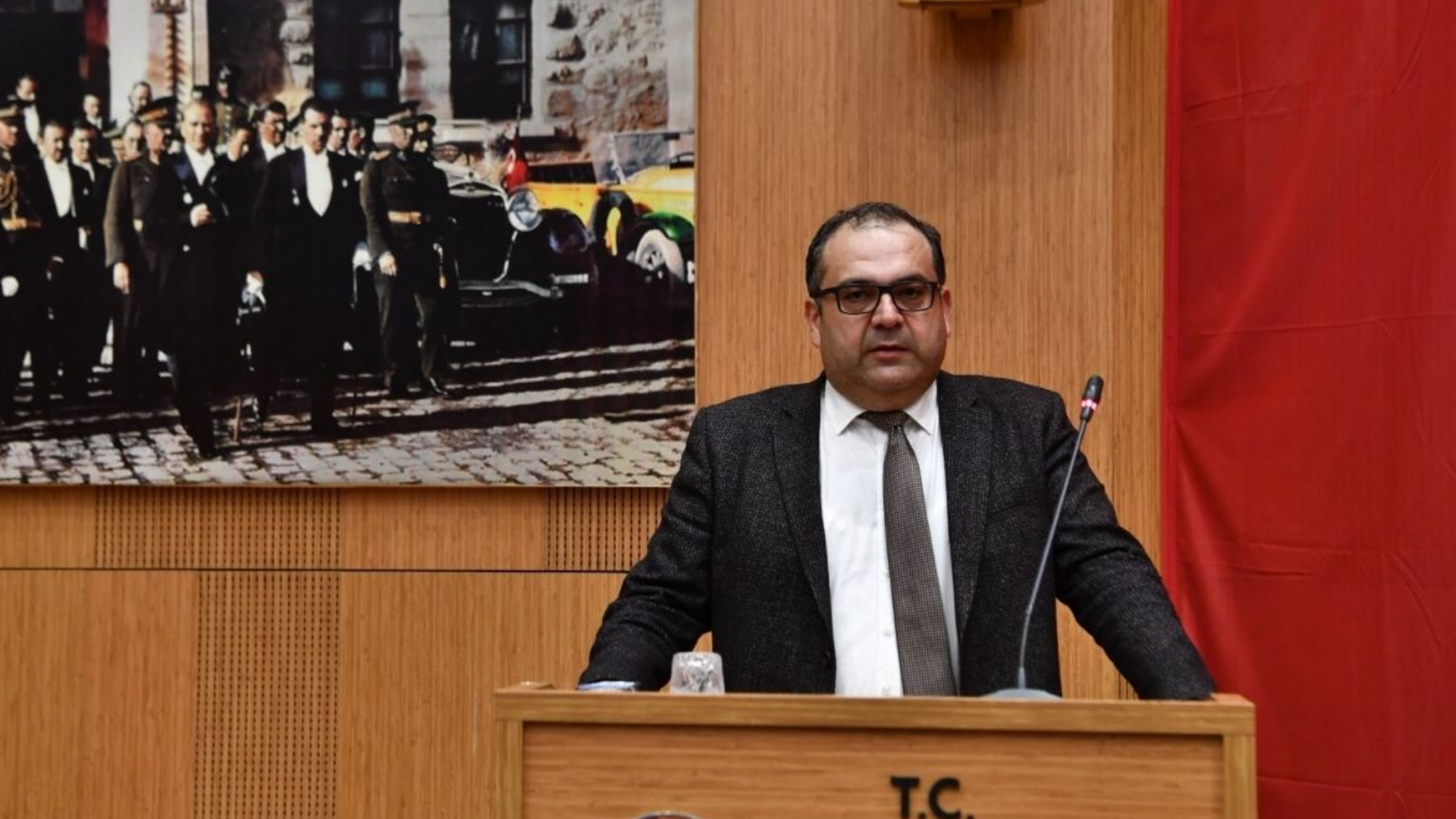 Murat Karatay: “CHP’de akil isimler devreye girmeli”